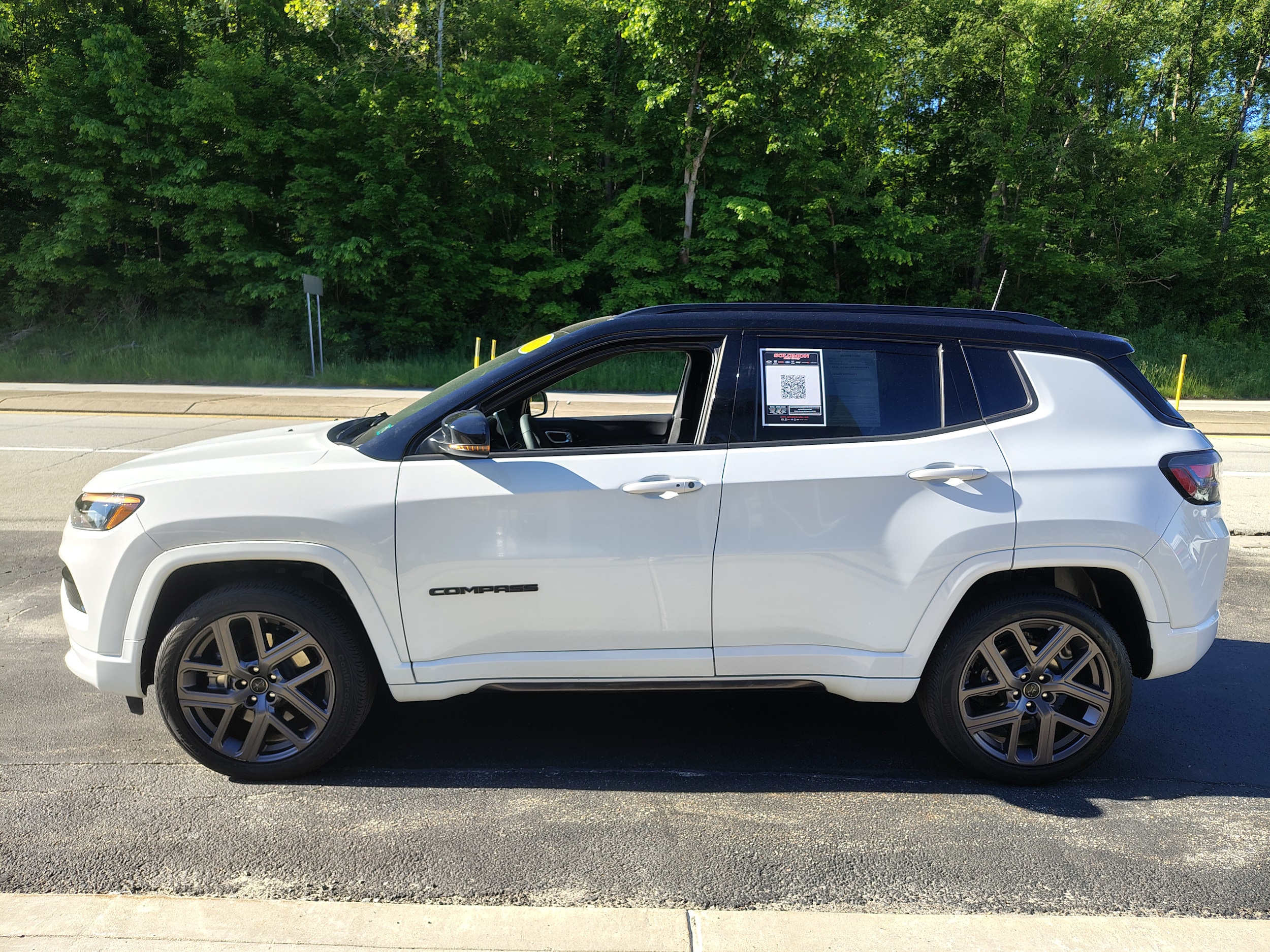 2025 Jeep Compass Limited Bright White Clearcoat at Solomon CJD Brownsville