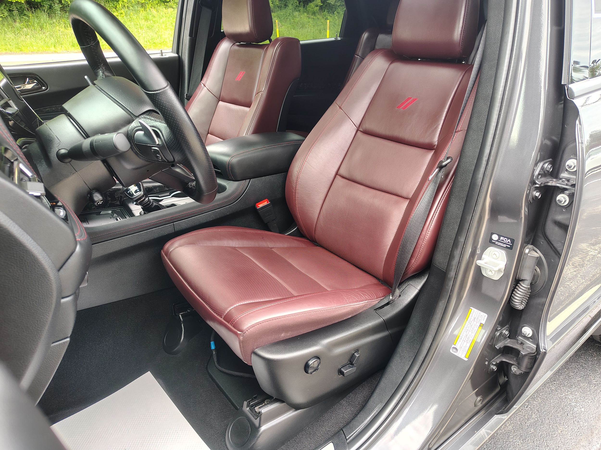 2024 Dodge Durango R/T Premium Vapor Gray at Solomon CJD Carmichaels