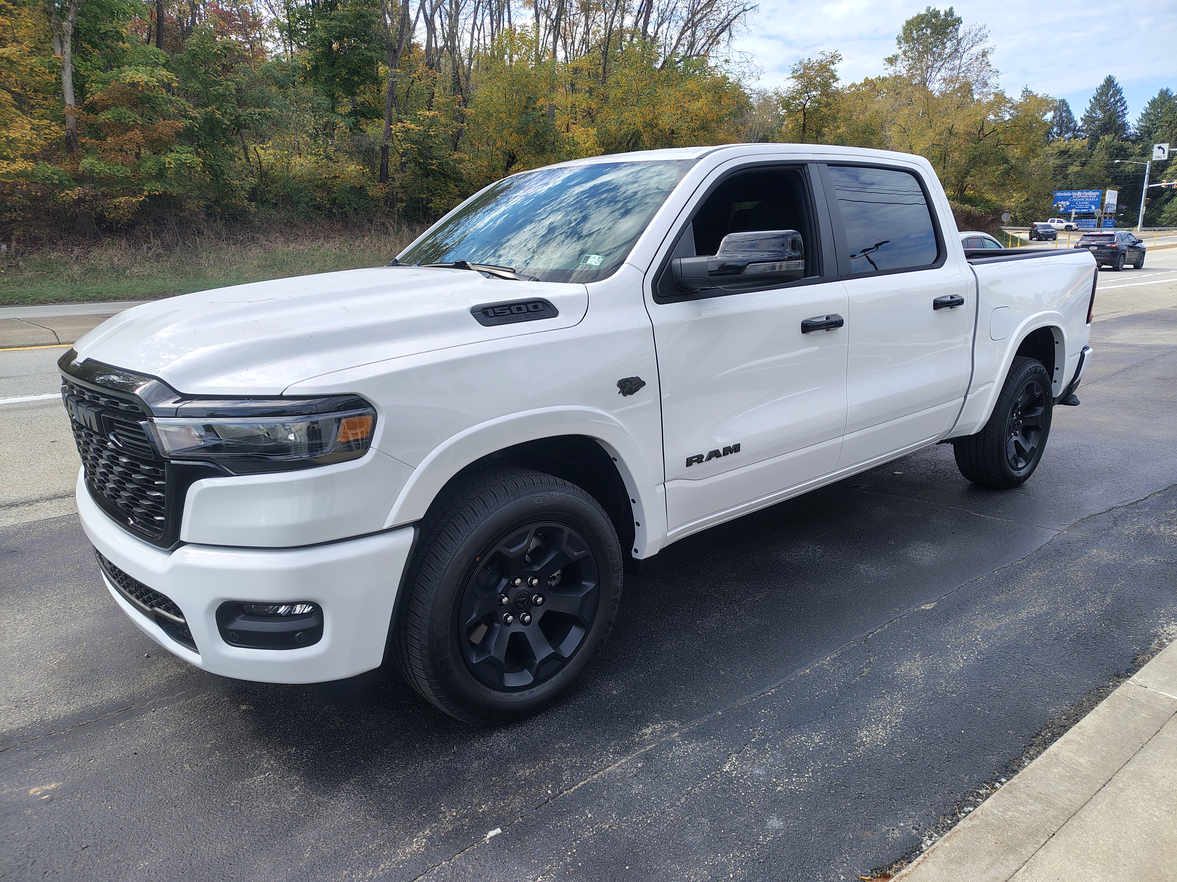 2027 Ram 1500 photo 4 of 42