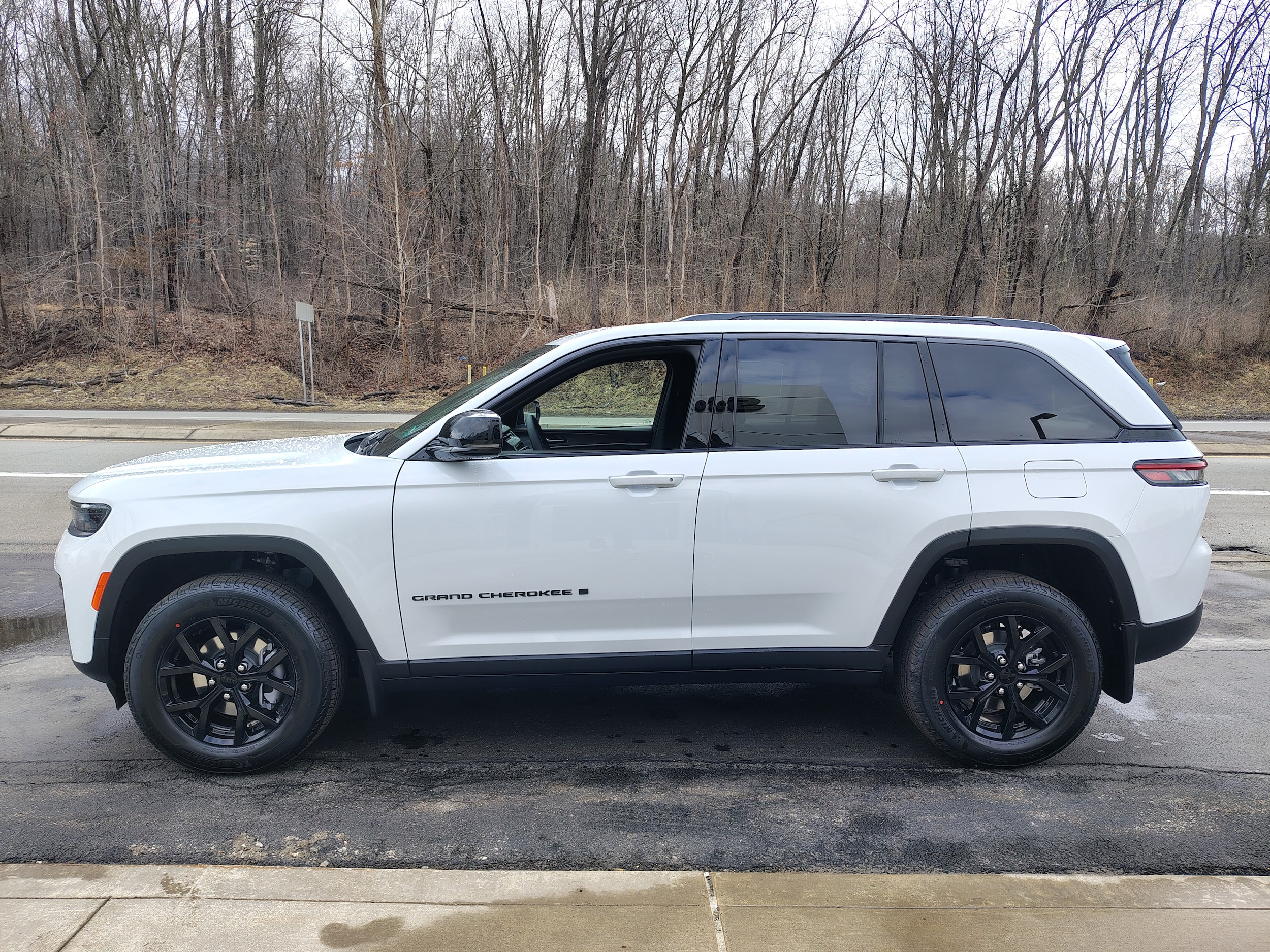 2026 Jeep Grand Cherokee LAREDO ALTITUDE 4X4 - 5