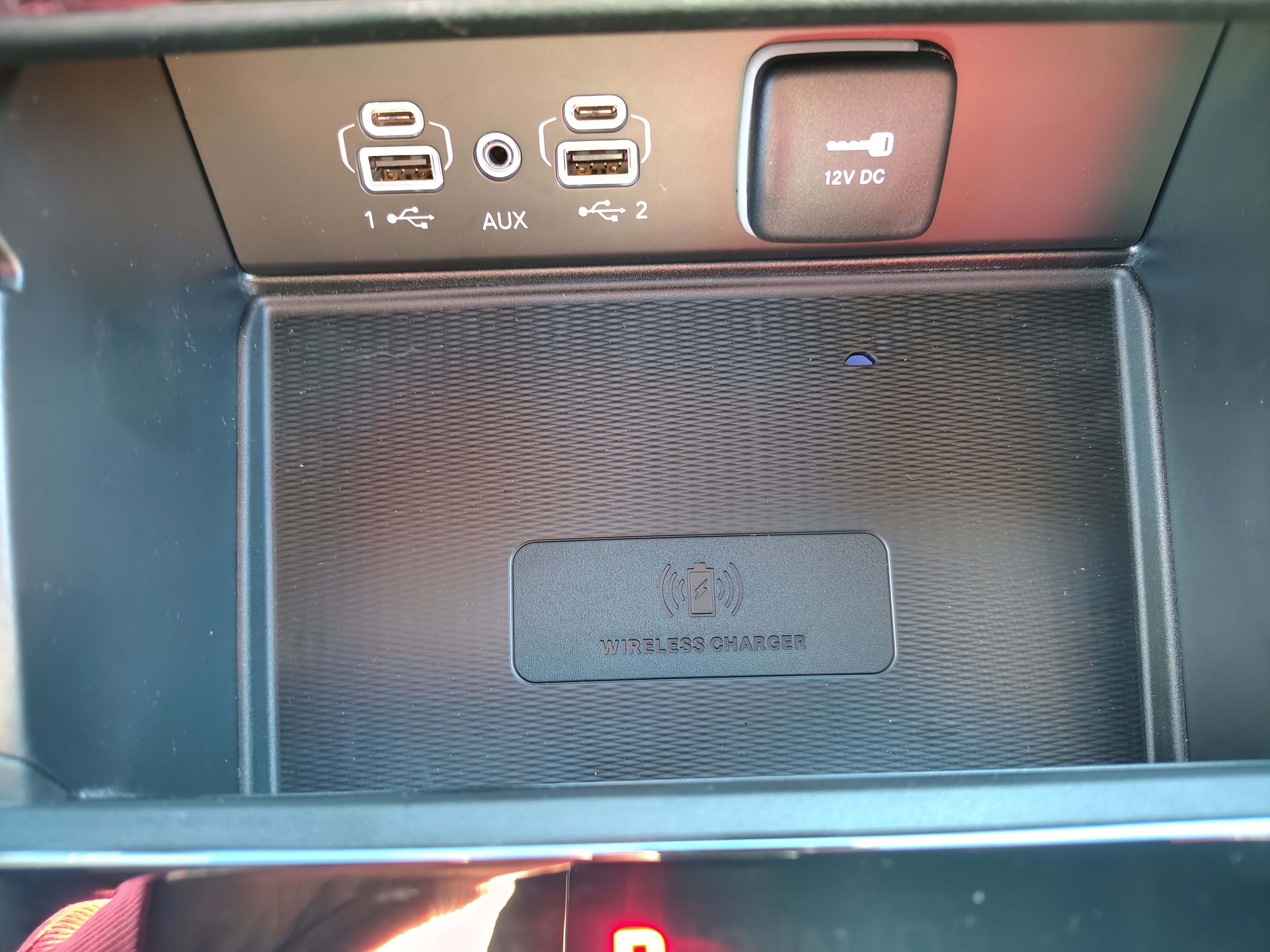 2027 Jeep Grand Cherokee photo 38 of 39