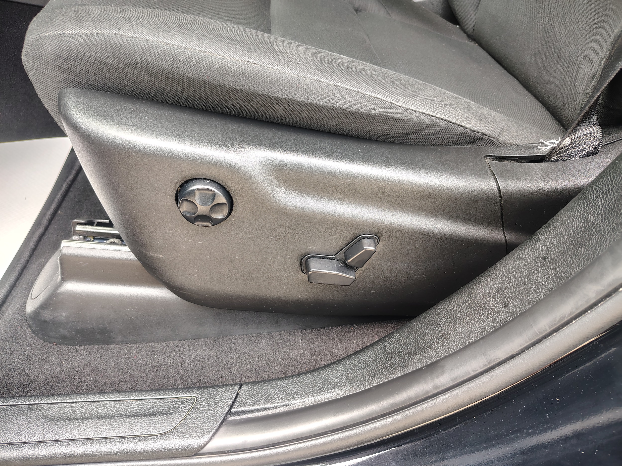 2025 Dodge Durango GT DB Black Clearcoat at Solomon CJD Carmichaels