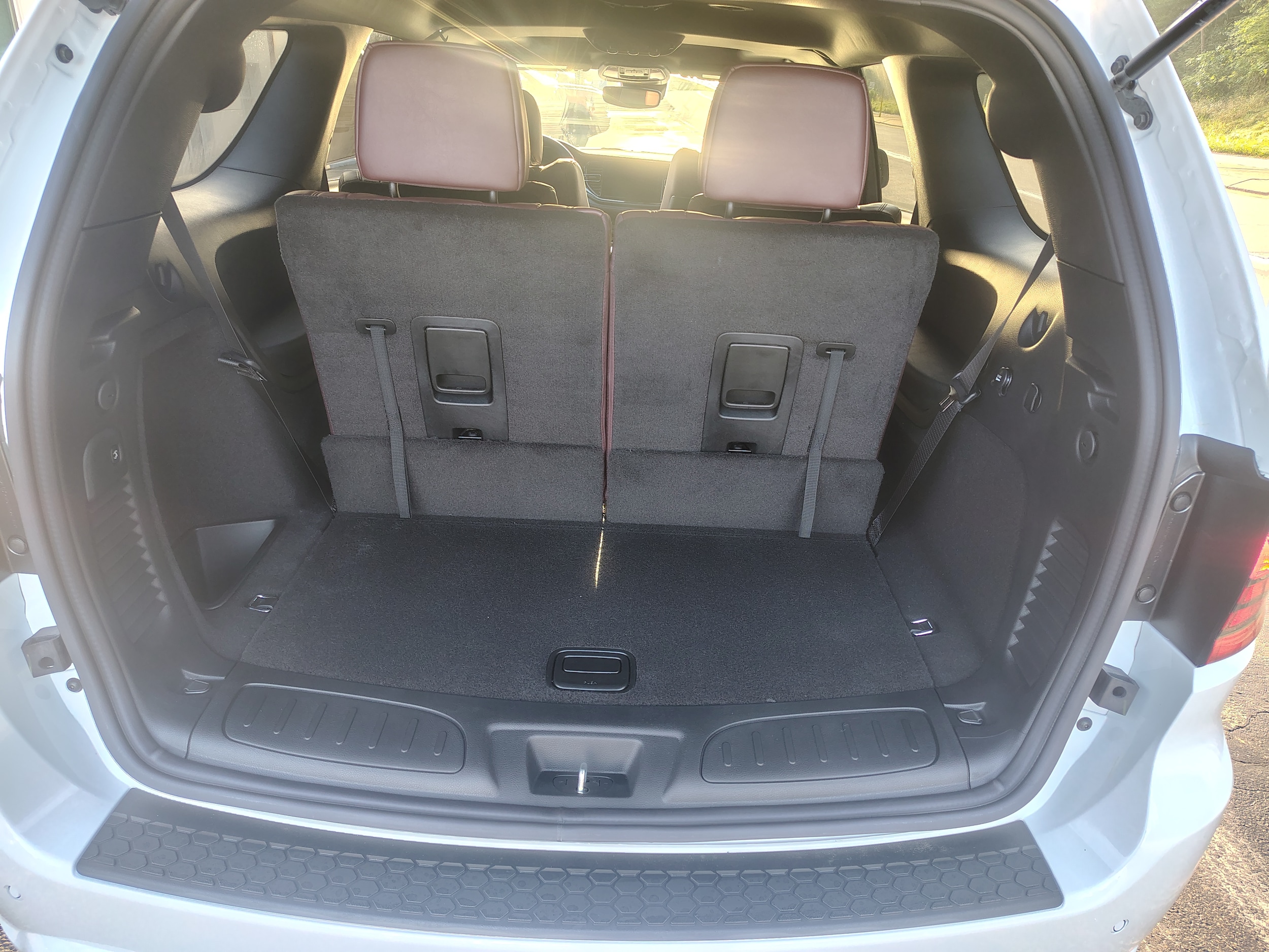 2027 Dodge Durango GT HEMI V8 PLUS AWD White Knuckle at Solomon CJD Carmichaels