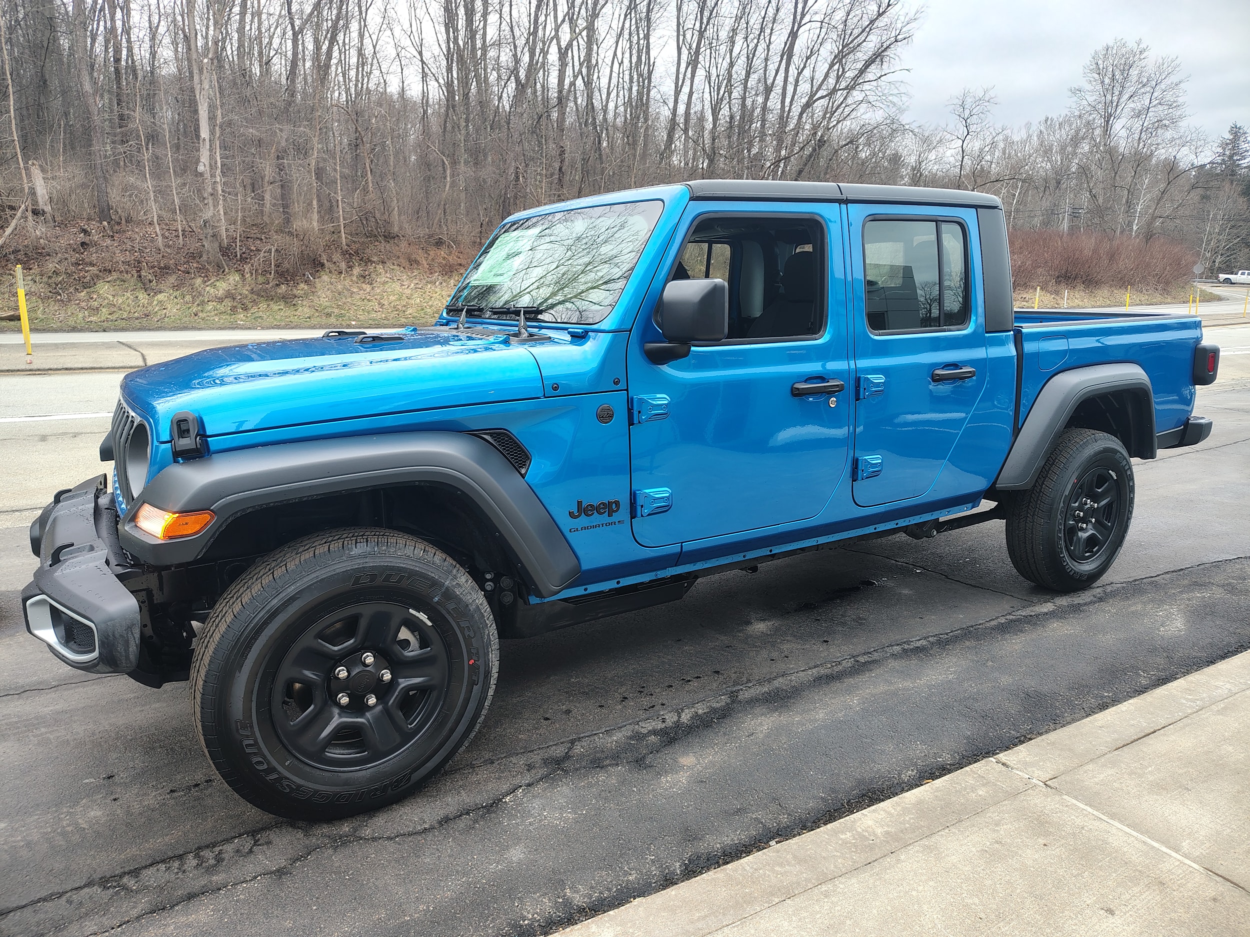 2026 Jeep Gladiator SPORT 4X4 - 3
