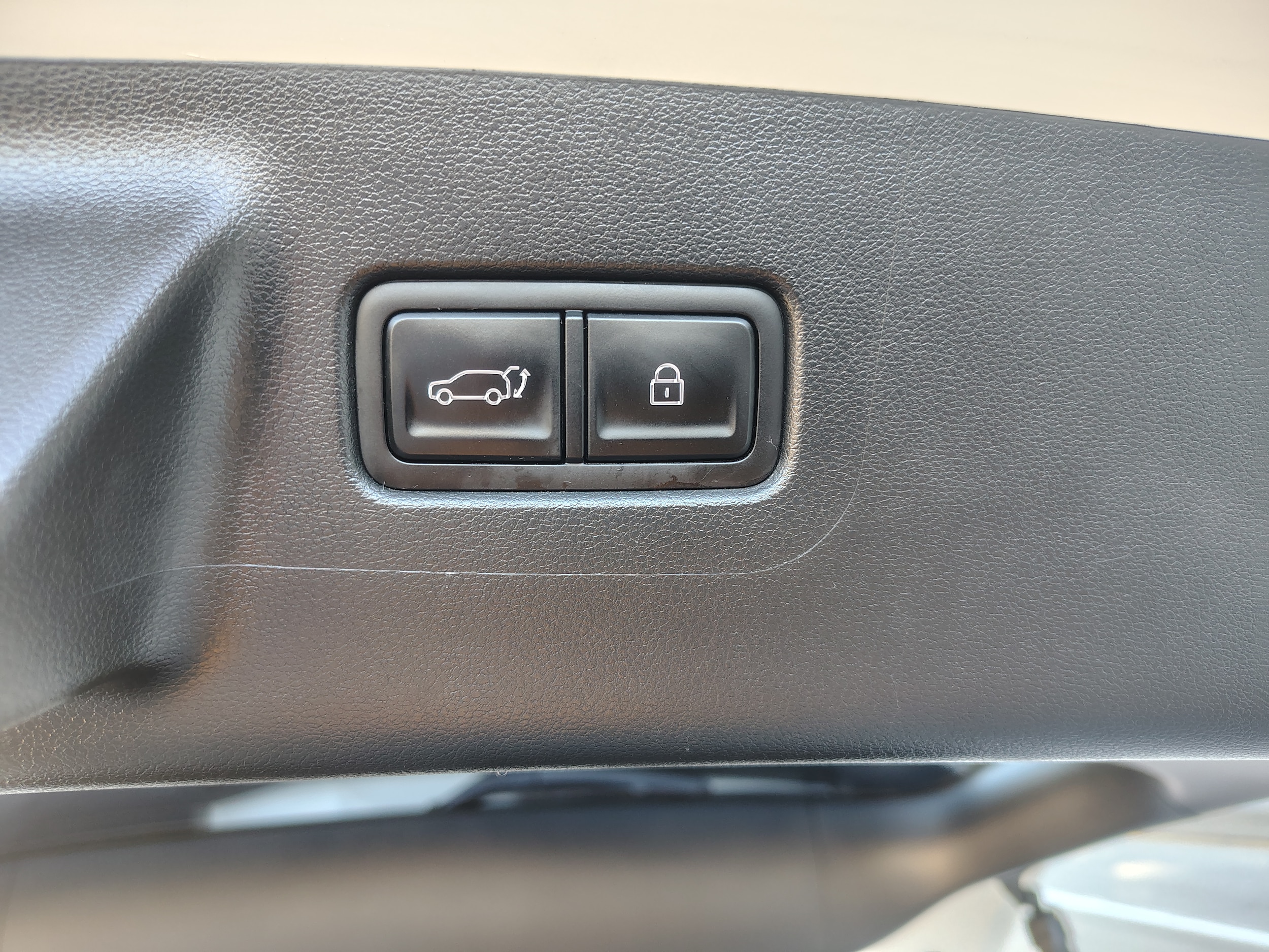 2025 Hyundai Santa Fe Hybrid photo 15 of 40