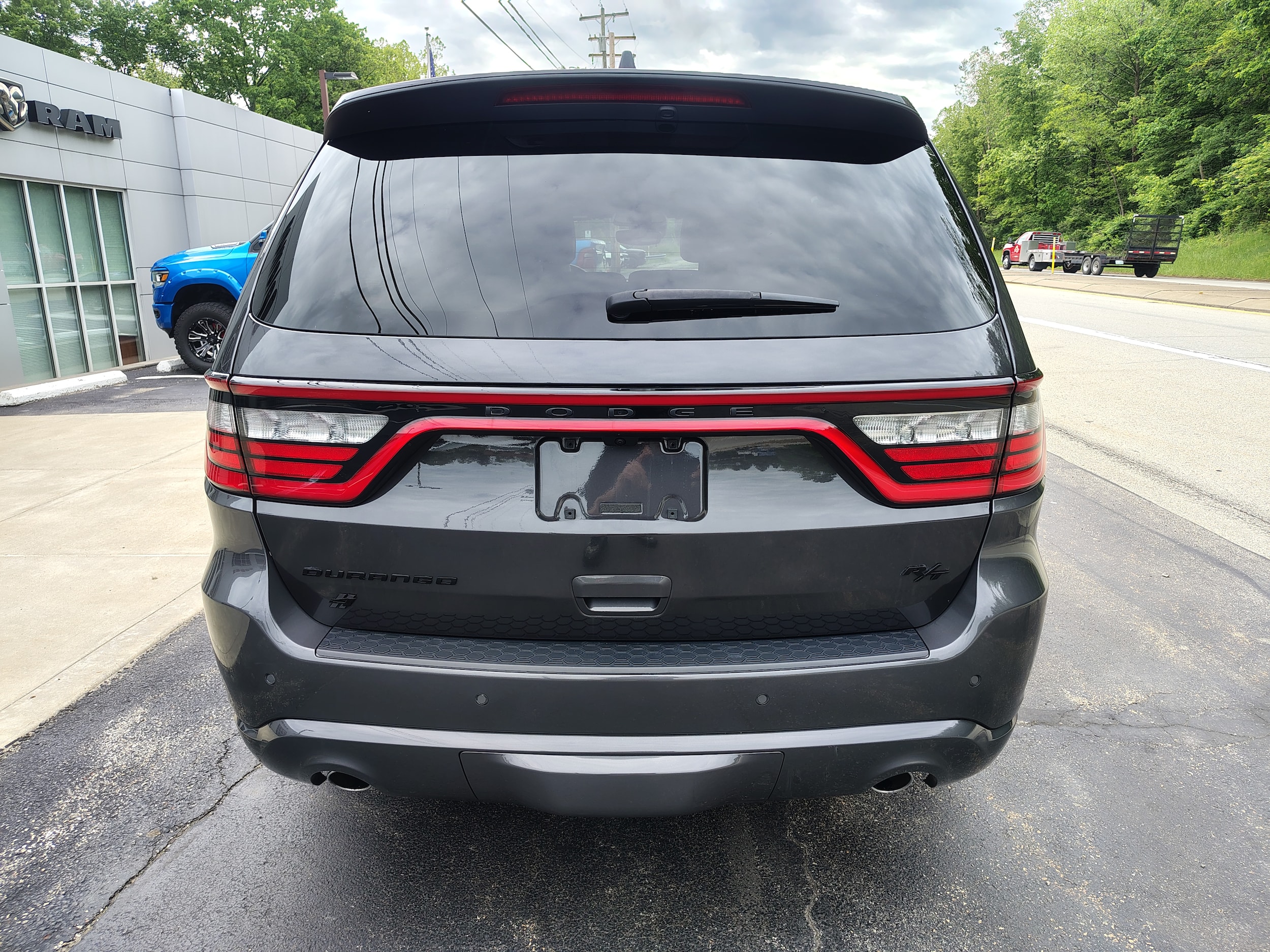 2024 Dodge Durango R/T Premium Vapor Gray at Solomon CJD Carmichaels