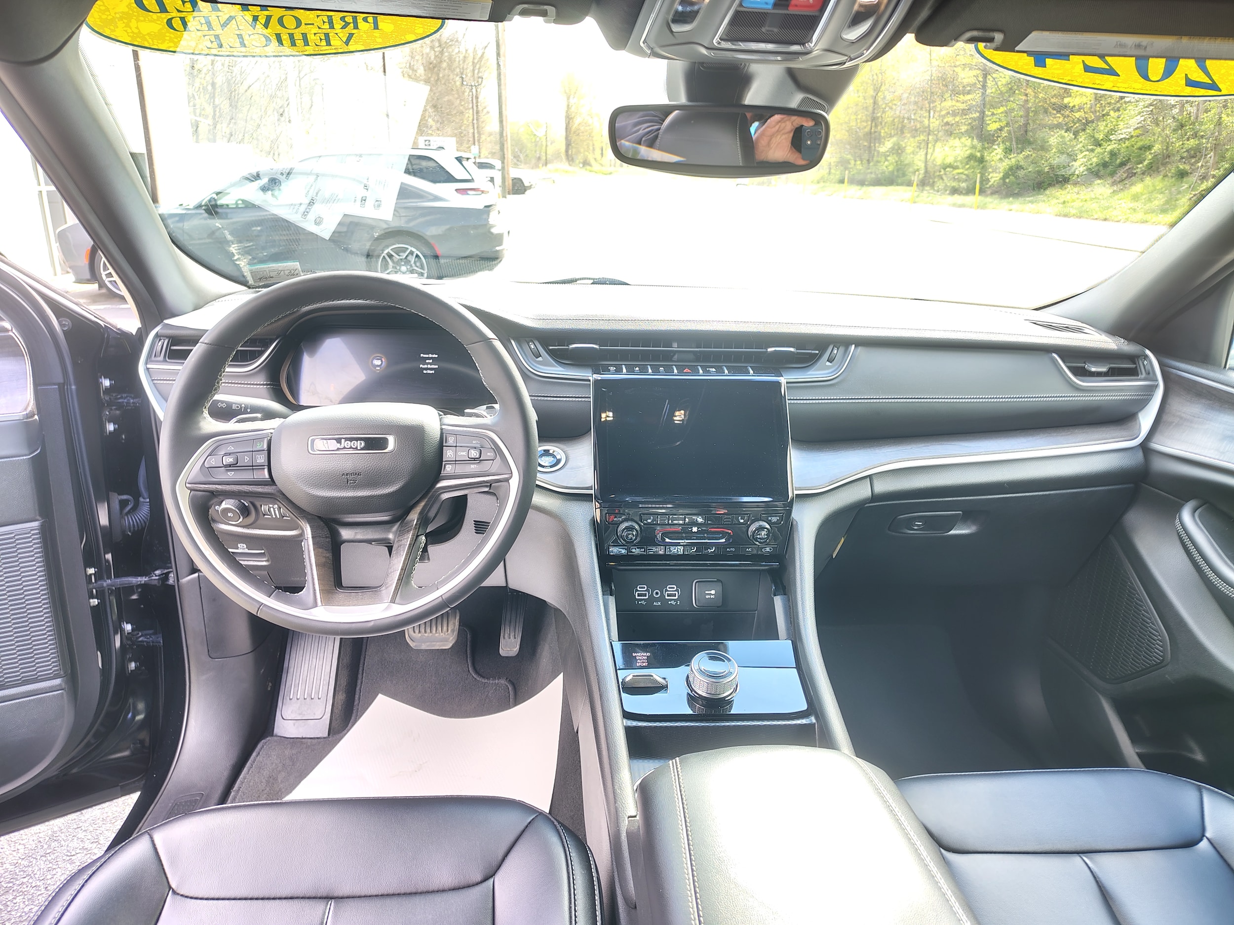 2024 Jeep Grand Cherokee Limited Diamond Black Crystal Pearlcoat at Solomon CJD Carmichaels