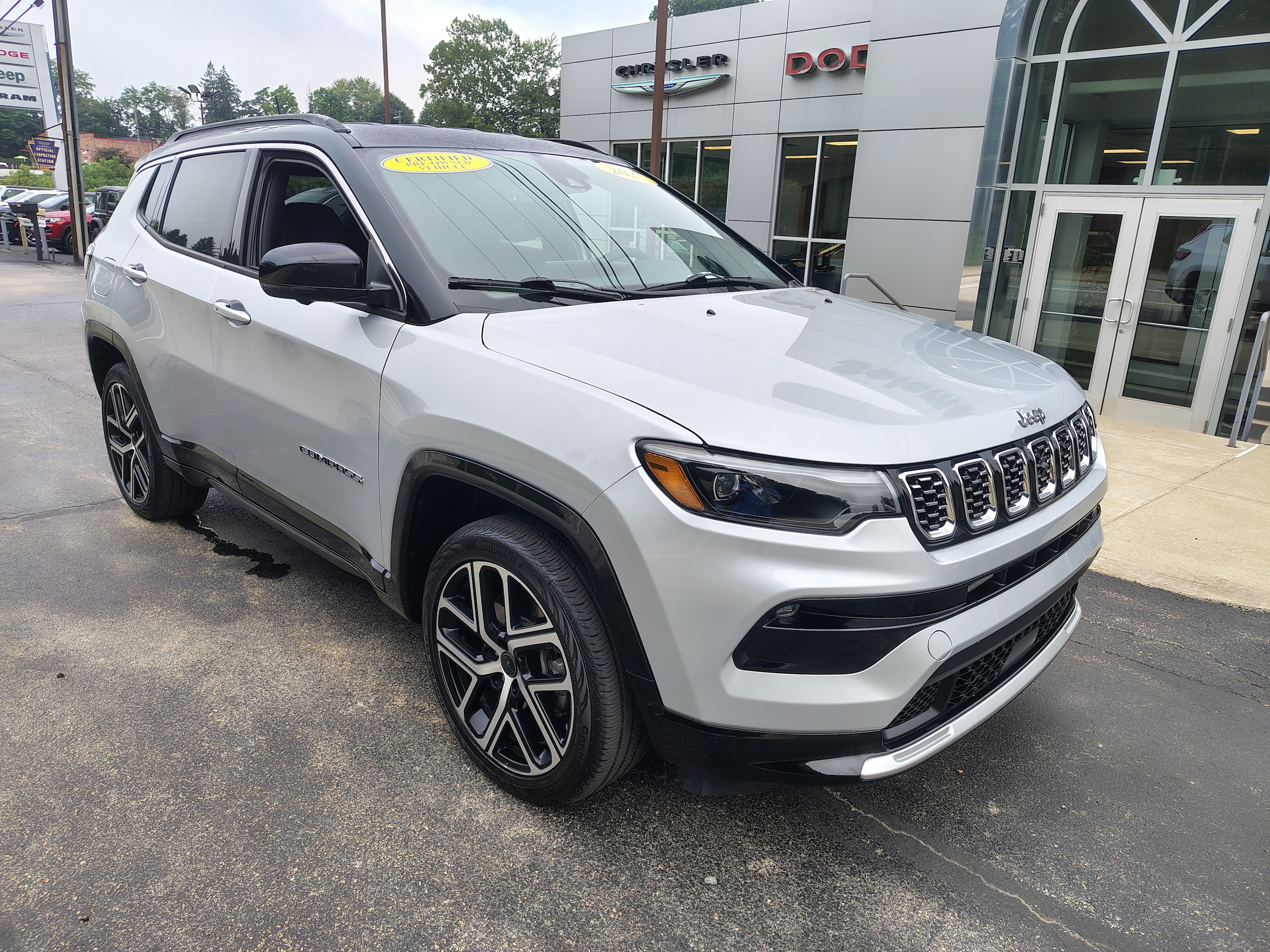 2025 Jeep Compass Limited Silver Zynith Metallic Clearcoat at Solomon CJD Carmichaels