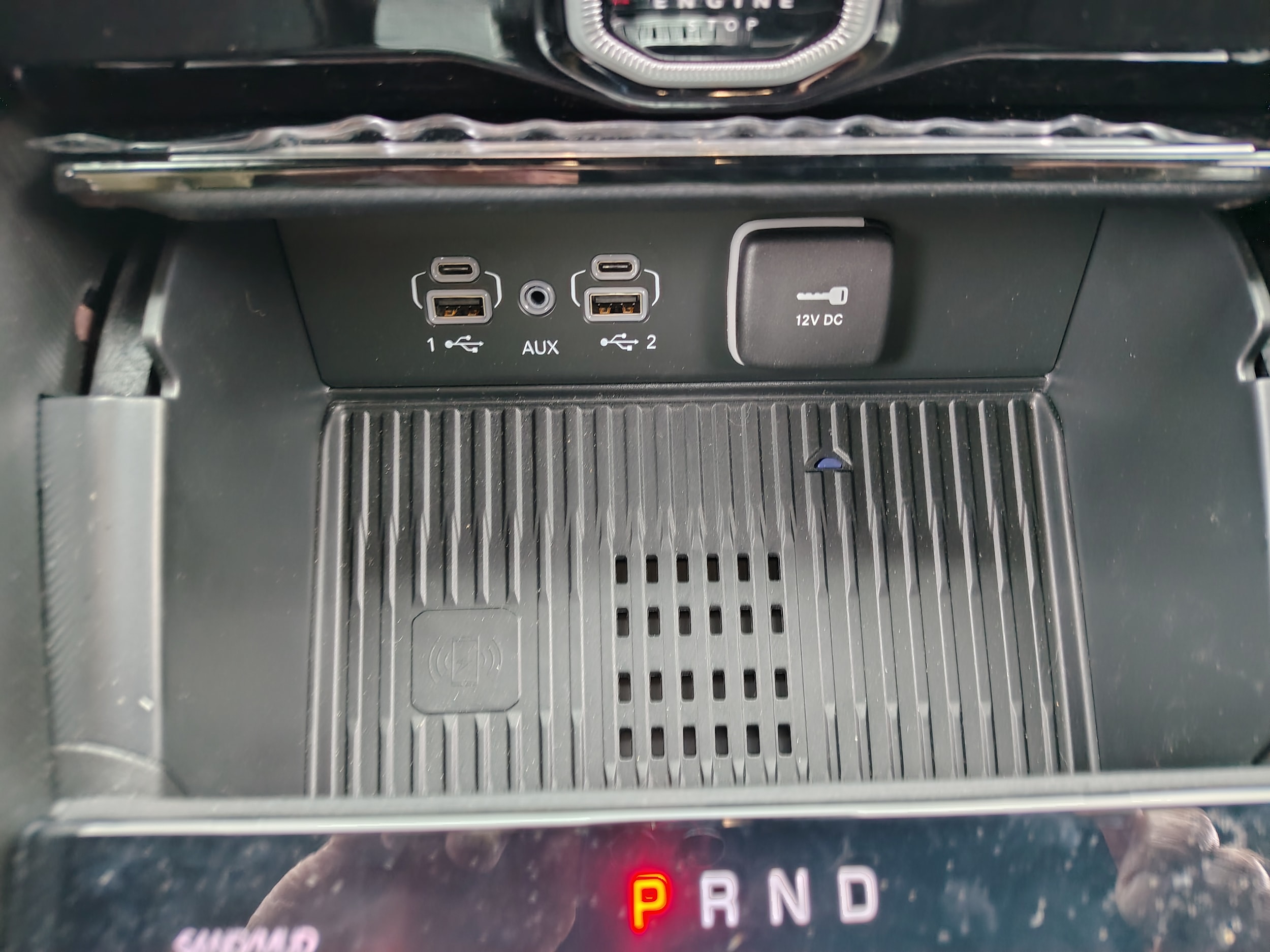 2026 Jeep Grand Cherokee LAREDO ALTITUDE 4X4 Silver Zynith at Three Rivers CJD