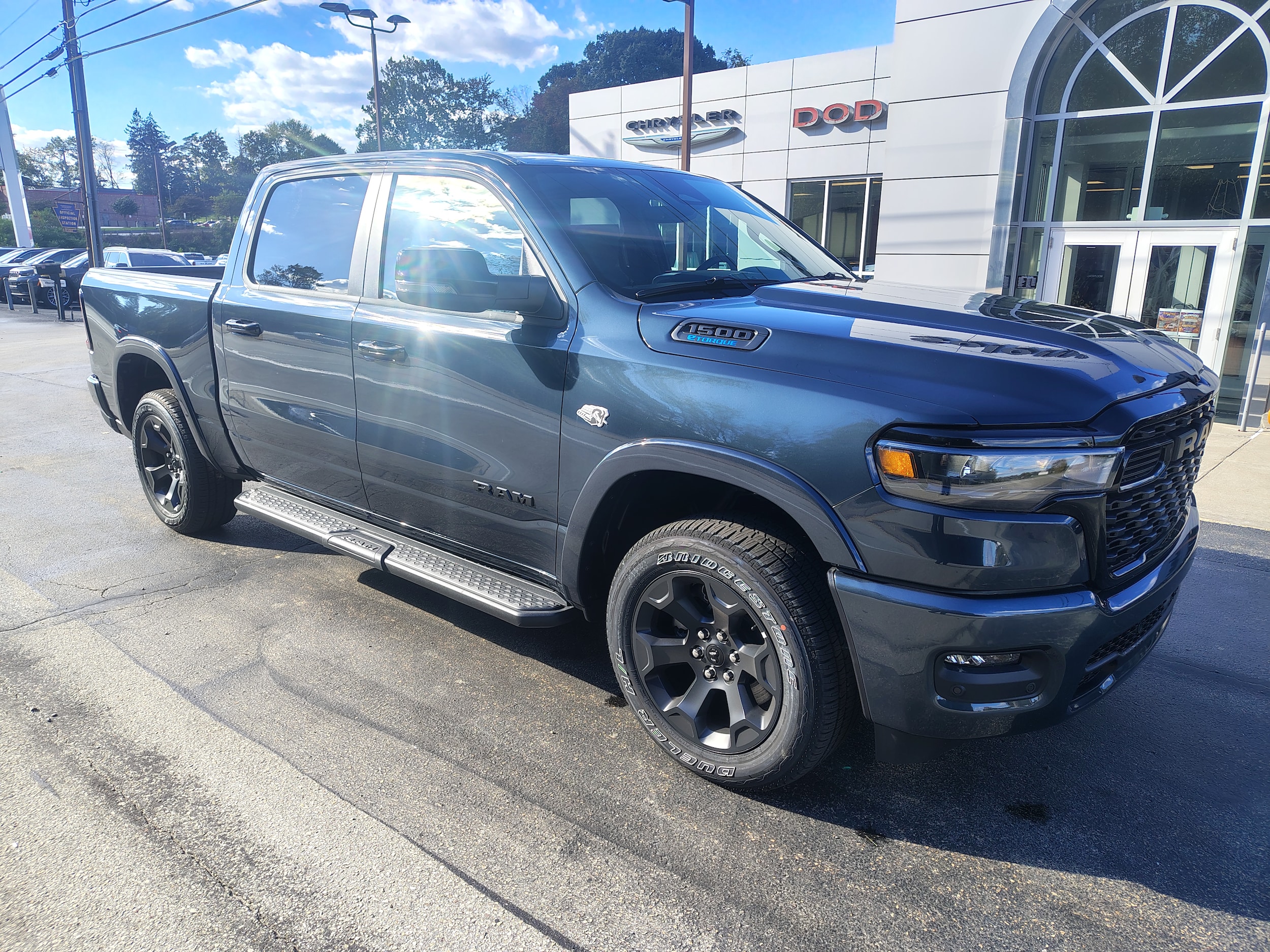 2026 Ram 1500 photo 2 of 40