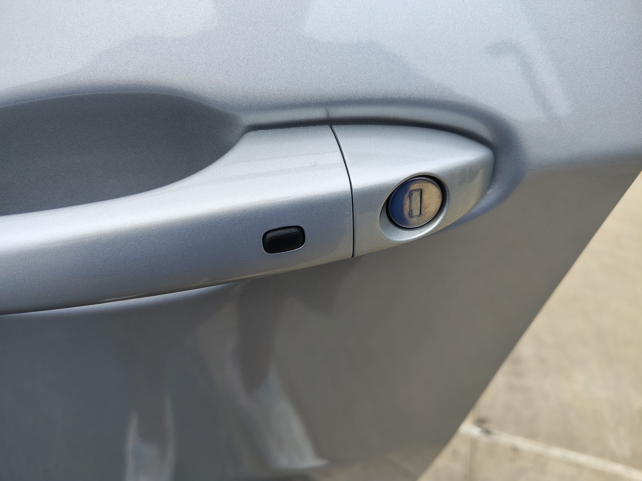 2025 Jeep Compass Limited Silver Zynith Metallic Clearcoat at Solomon CJD Carmichaels