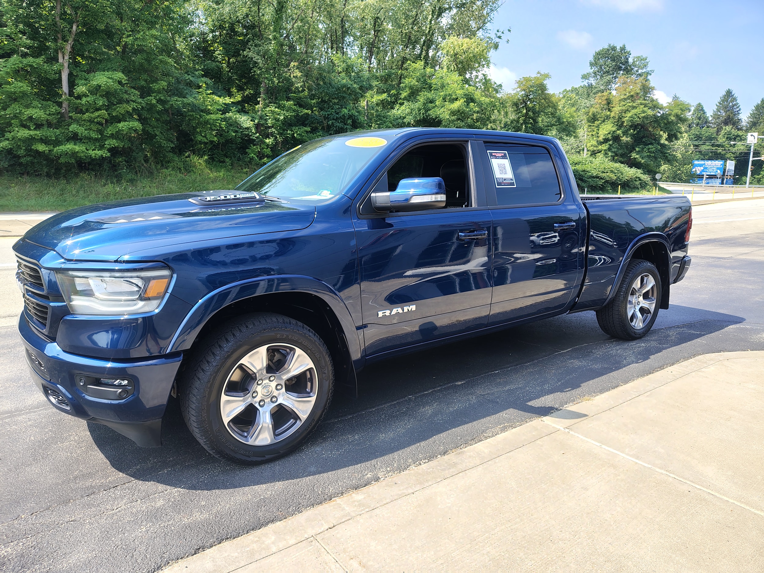 2022 Ram 1500 photo 4 of 44