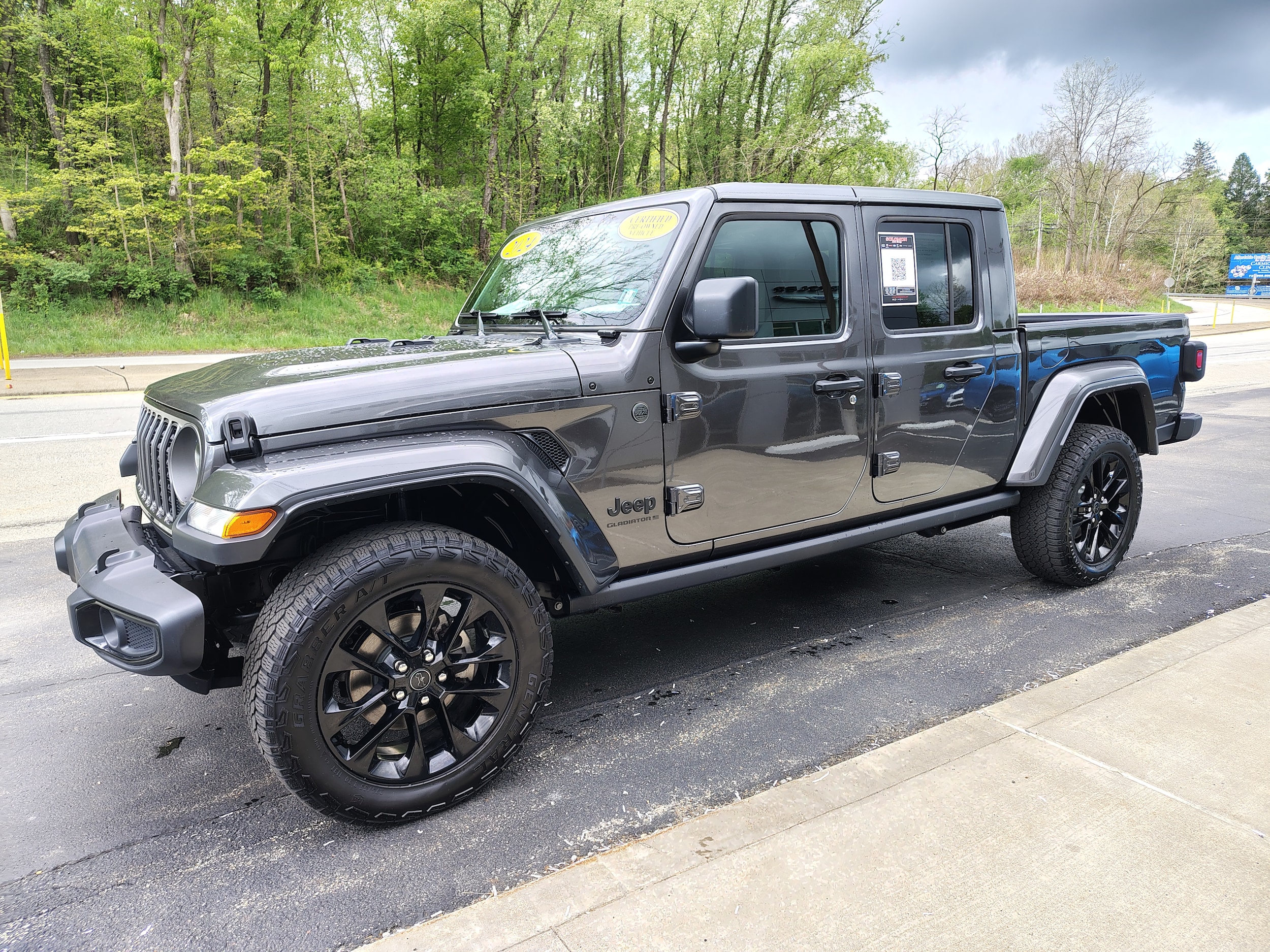 2024 Jeep Gladiator Nighthawk - 3
