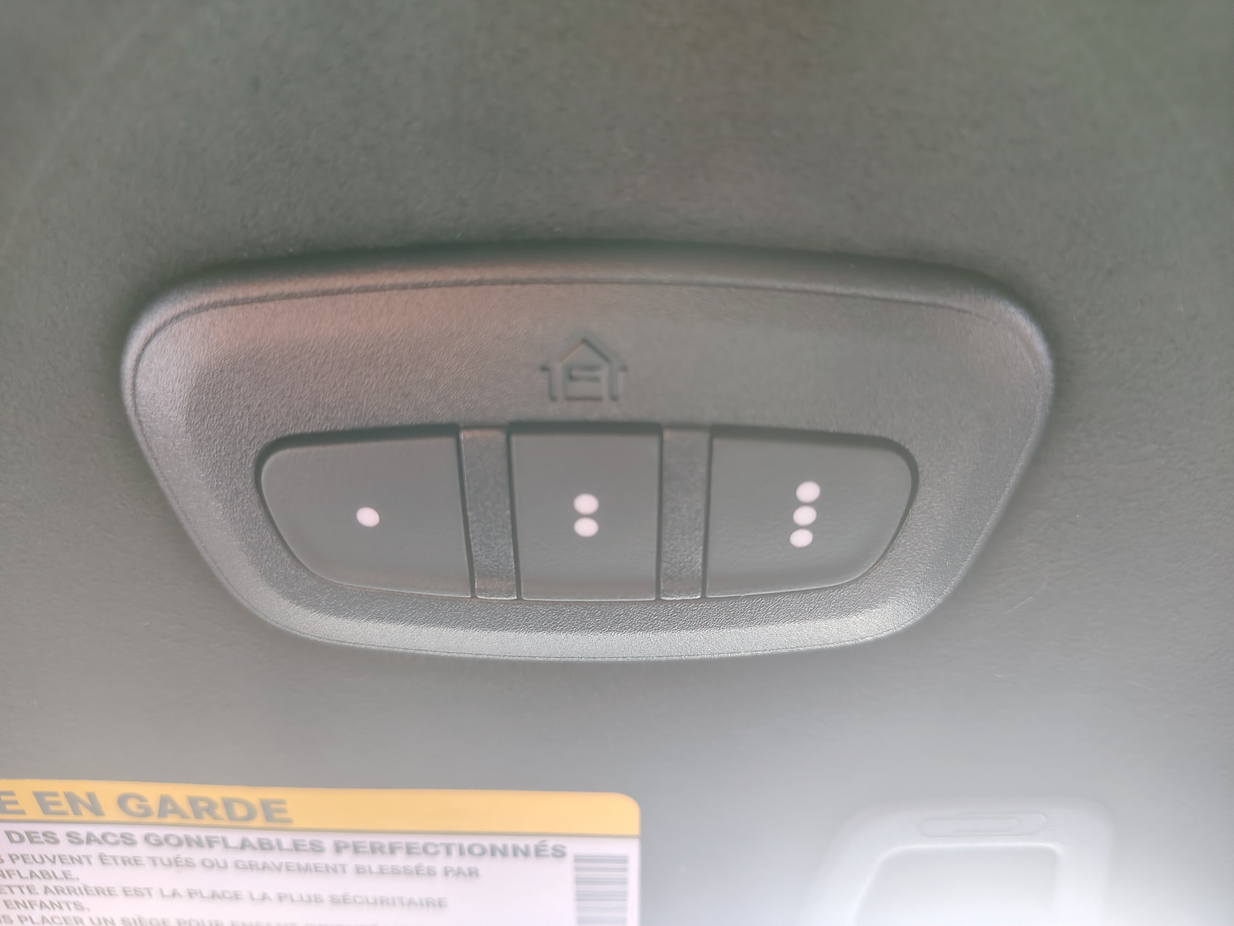 2027 Jeep Grand Cherokee photo 46 of 47