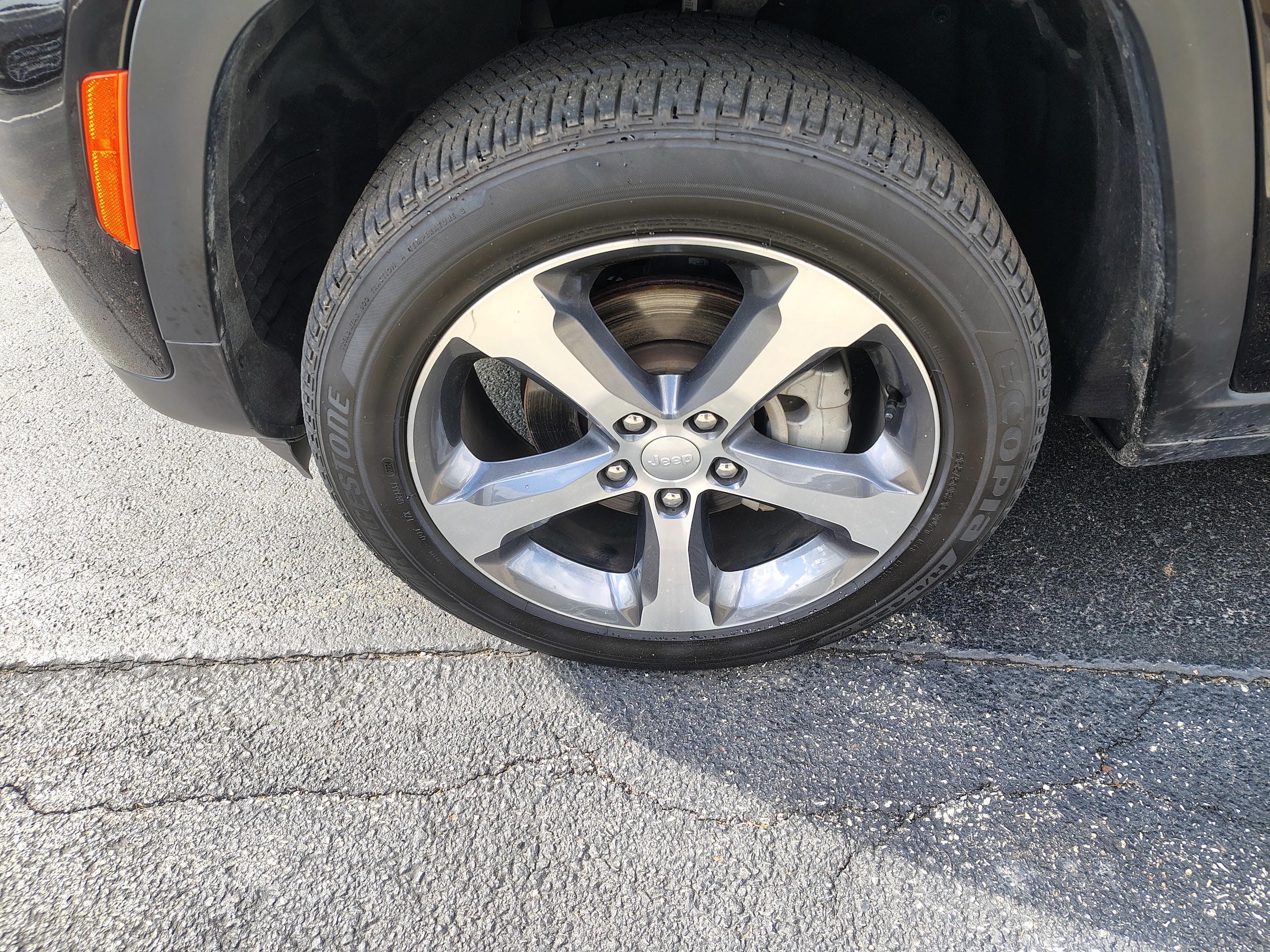 2024 Jeep Grand Cherokee Limited Diamond Black Crystal Pearlcoat at Solomon CJD Carmichaels