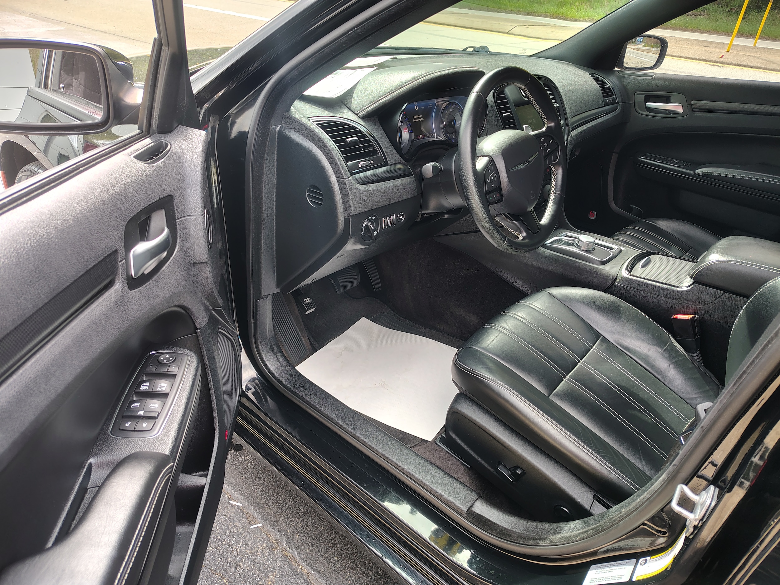2016 Chrysler 300 300S Gloss Black at Northside Imports