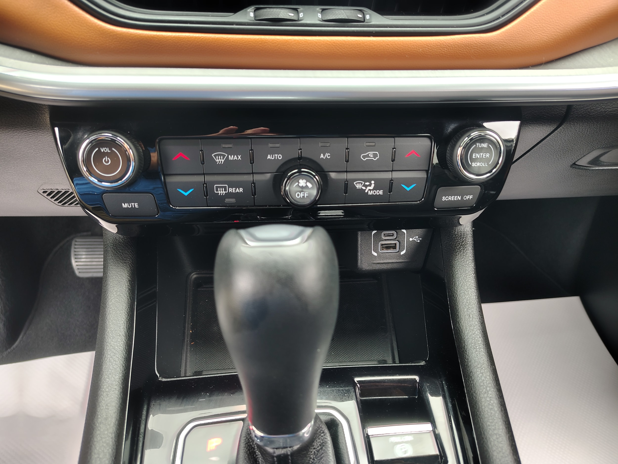 2025 Jeep Compass Limited Bright White Clearcoat at Solomon CJD Carmichaels
