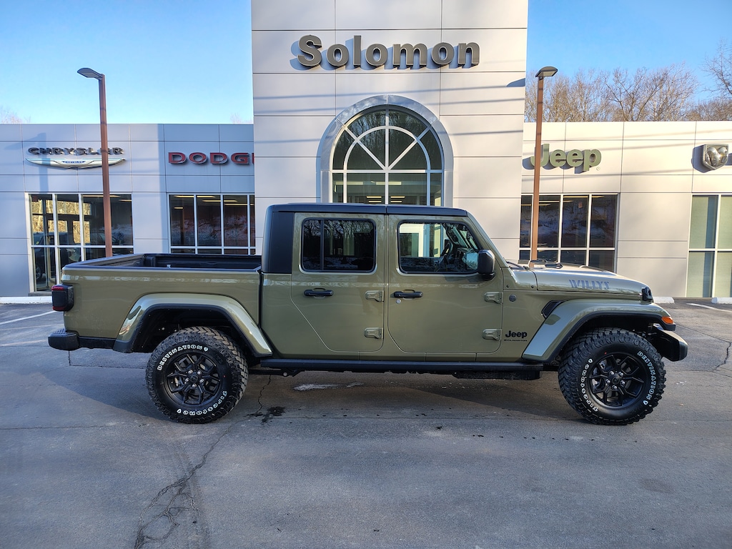 New 2026 Jeep Gladiator WILLYS 4X4 Pickup