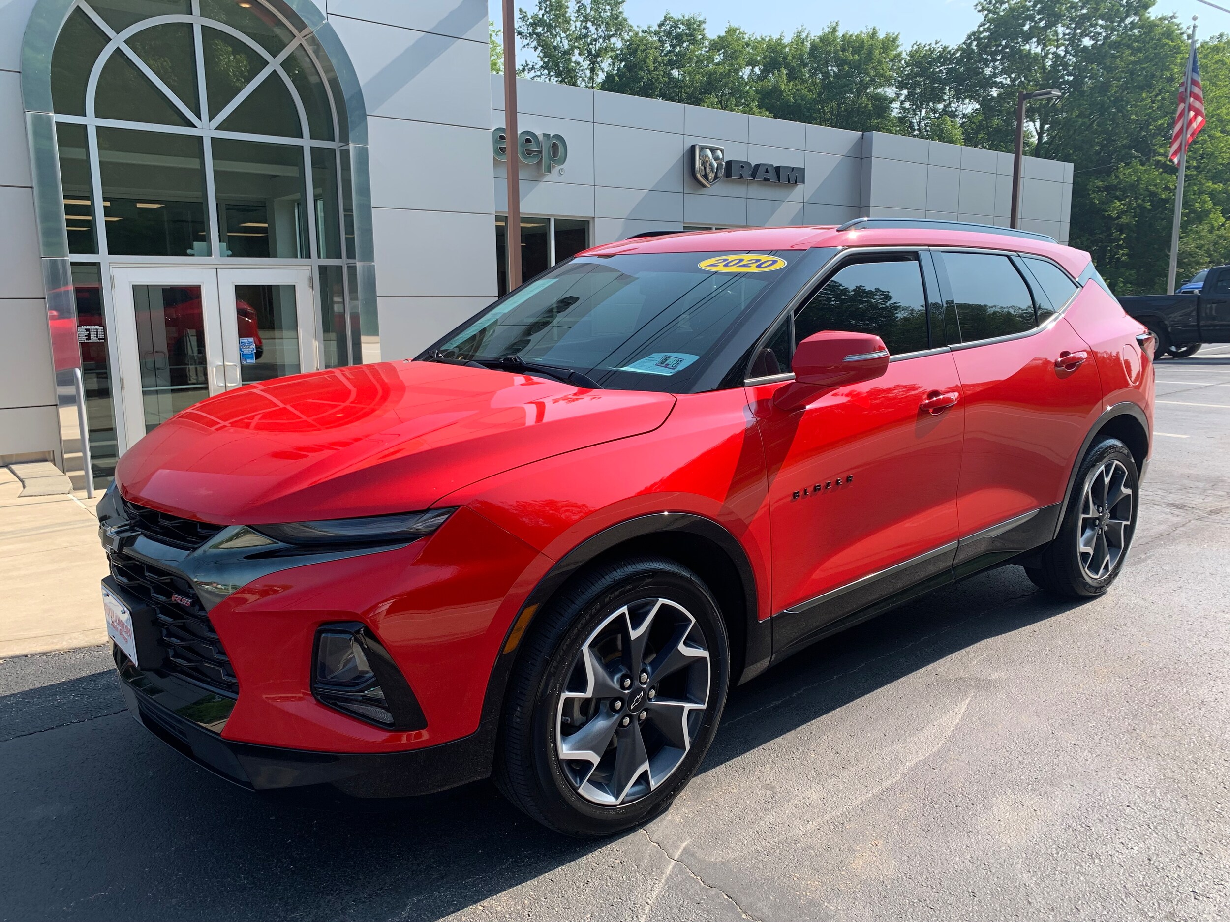 2020 Chevrolet Blazer RS photo 2