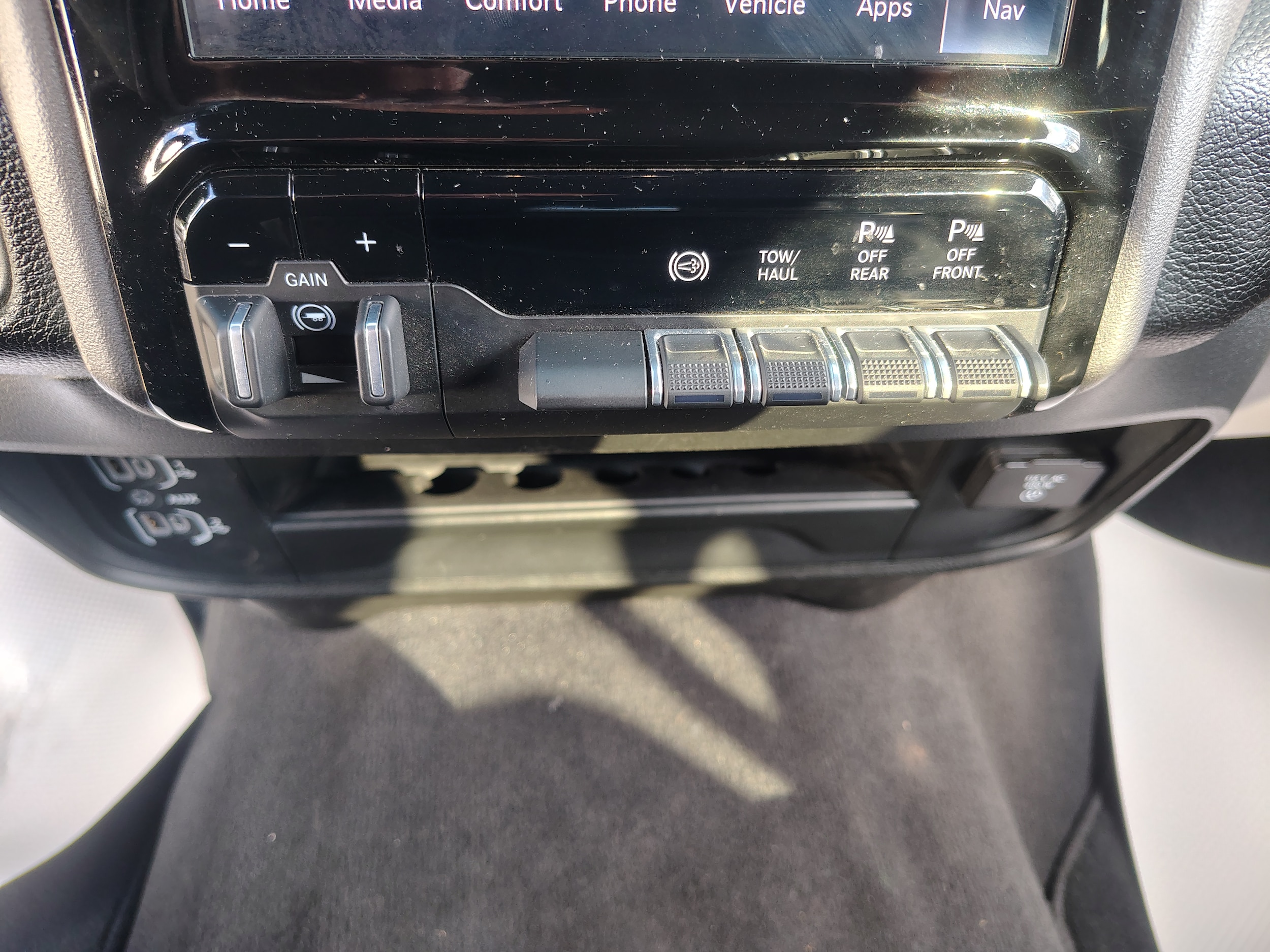 2026 Ram 2500 Laramie Diamond Black Crystal Pearlcoat at Solomon CJD Carmichaels
