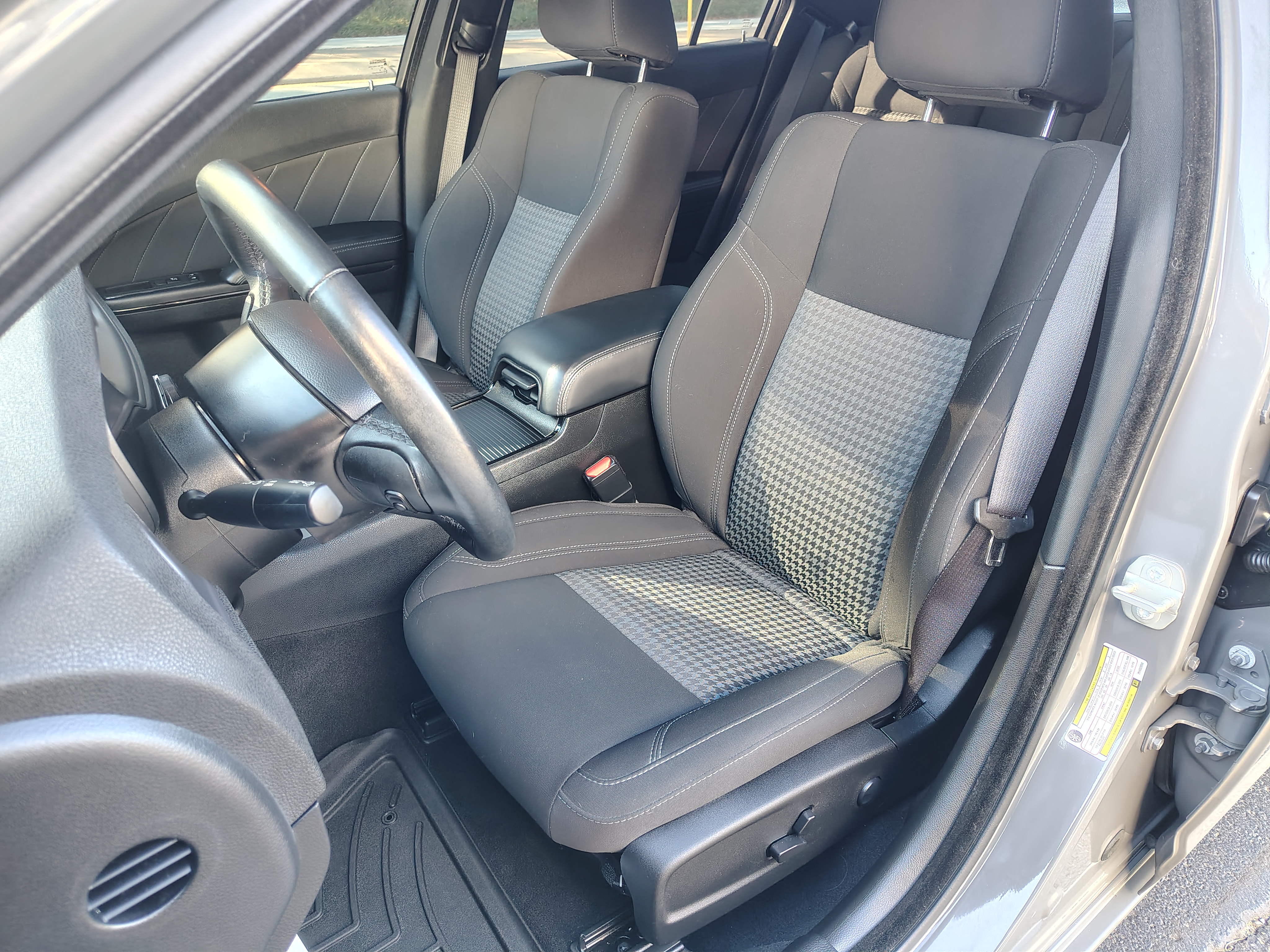 2023 Dodge Charger photo 12 of 30