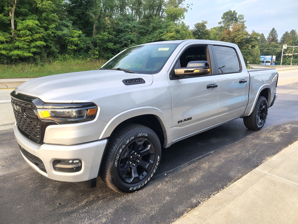 New 2026 Ram 1500 BIG HORN CREW CAB 4X4 5'7 BOX Pickup