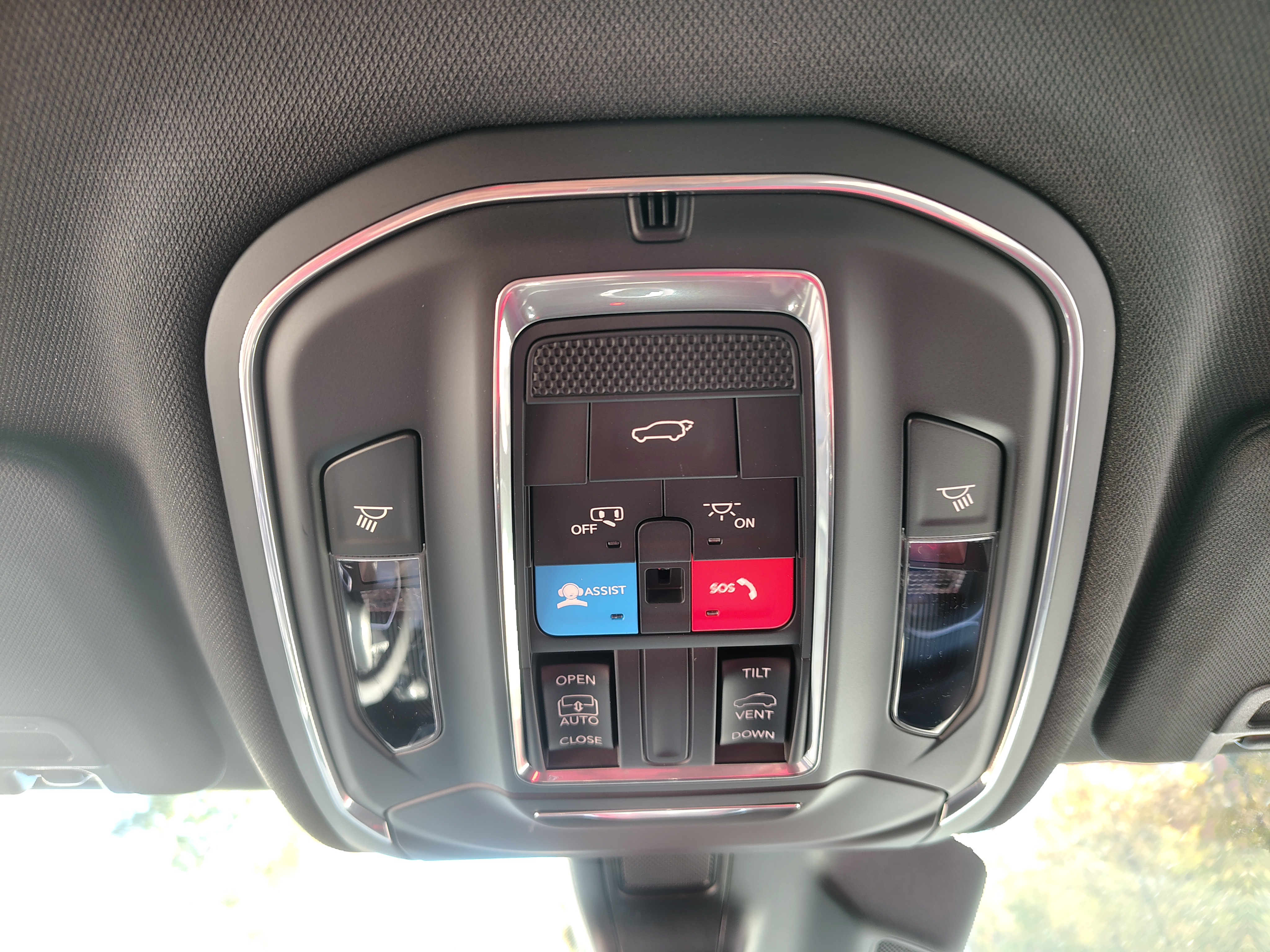 2027 Jeep Grand Cherokee photo 39 of 39