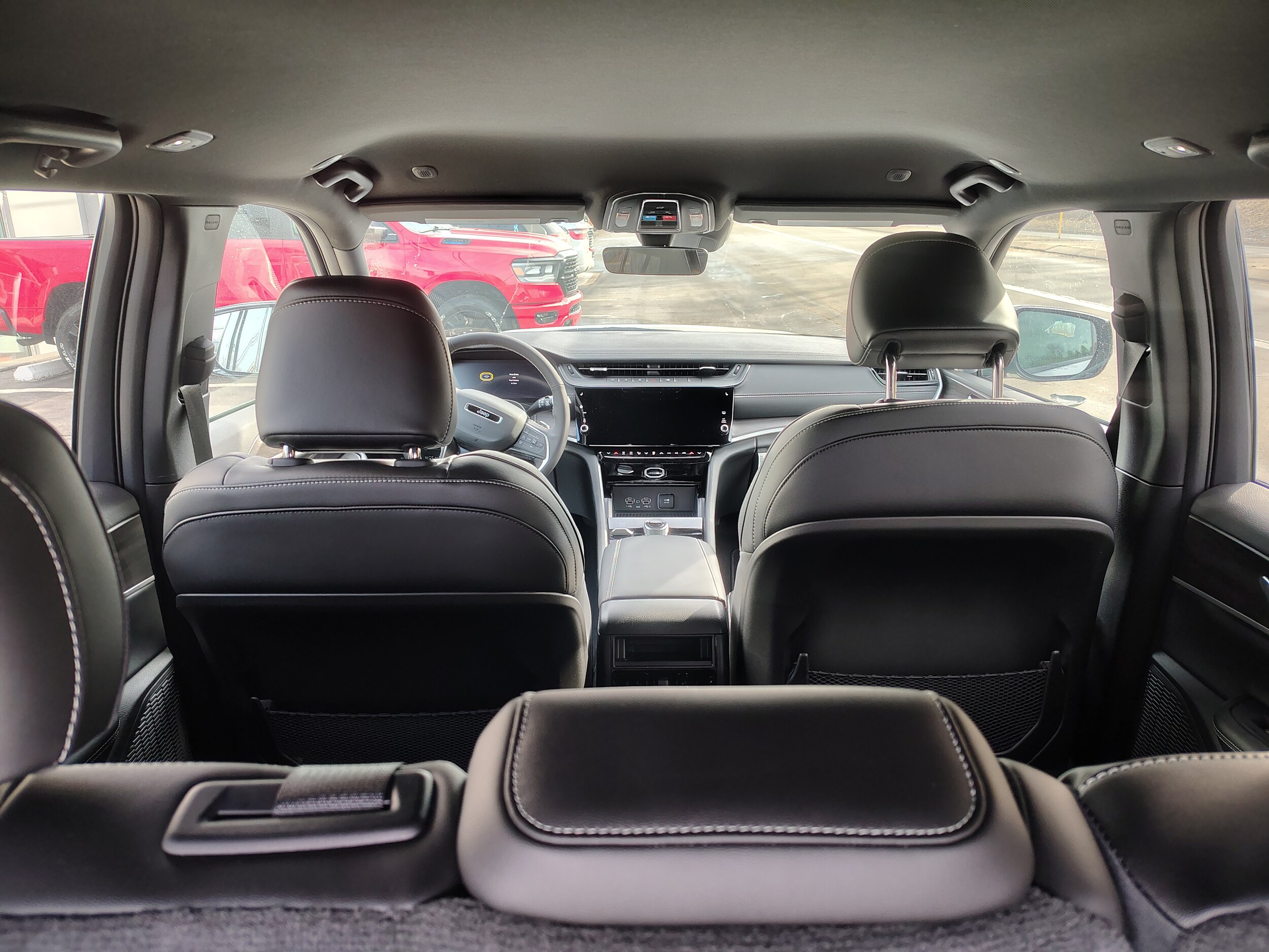 2026 Jeep Grand Cherokee LAREDO ALTITUDE 4X4 - 11