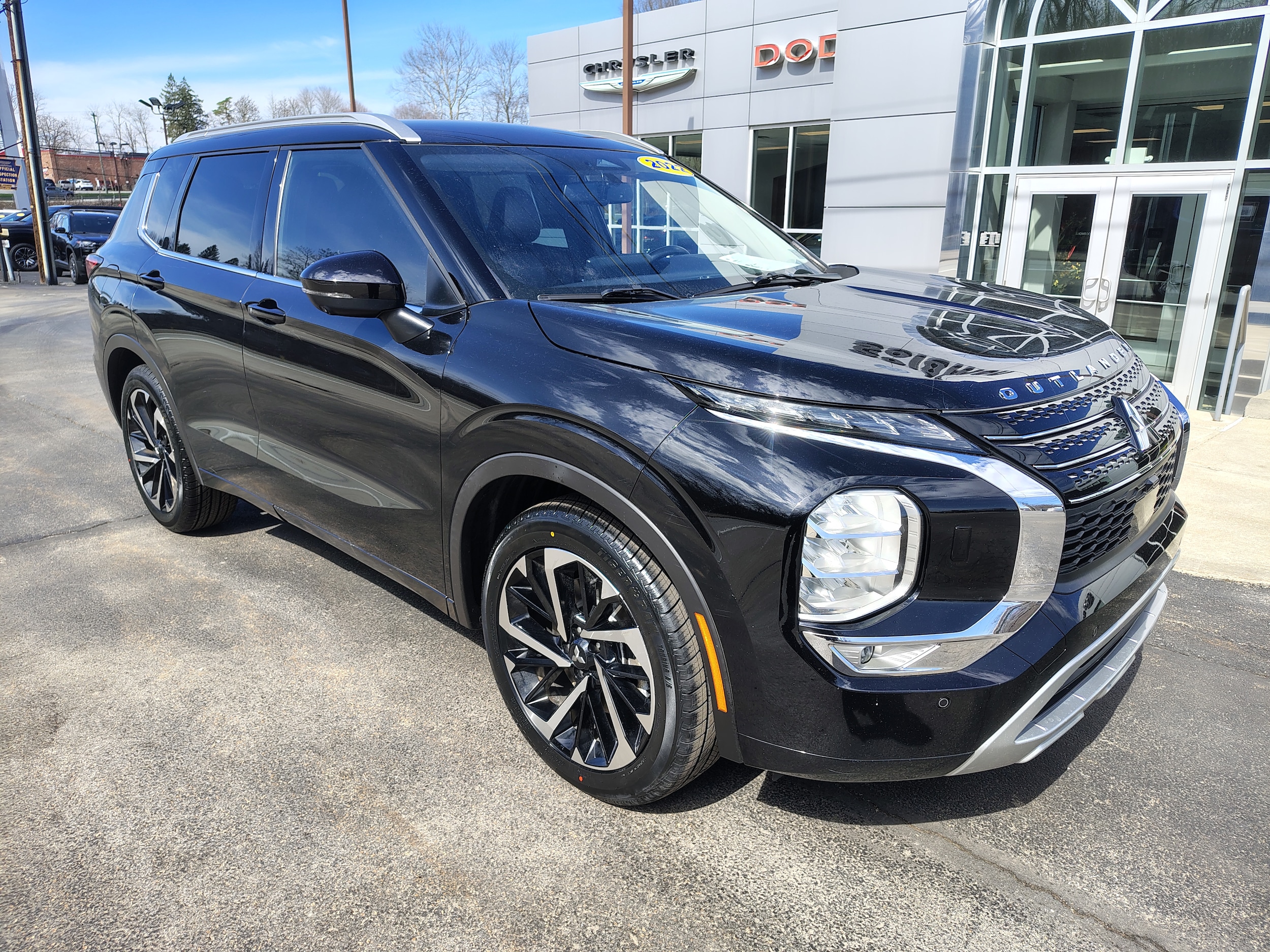 Certified 2022 Mitsubishi Outlander SEL Special Edition with VIN JA4J4VA89NZ061113 for sale in Carmichaels, PA