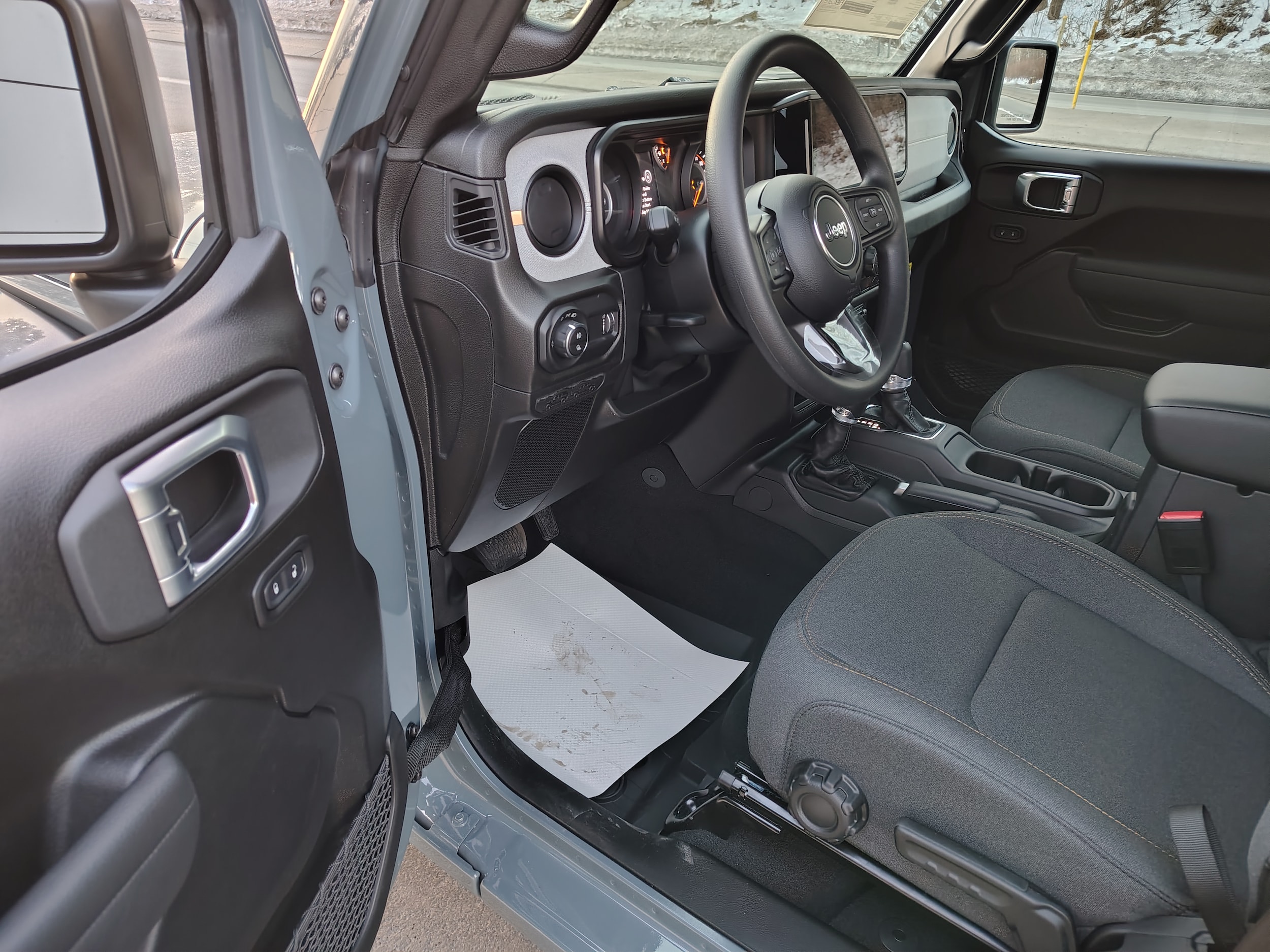 2026 Jeep Gladiator SPORT 4X4 - 10