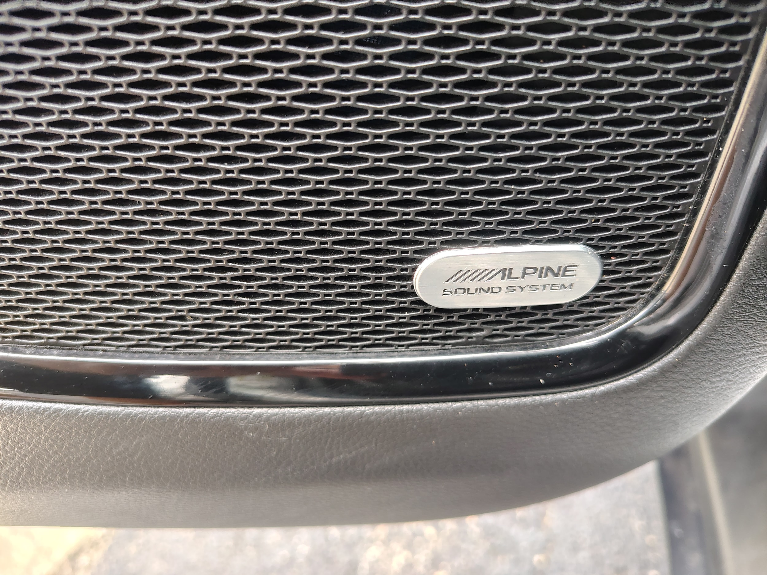 2024 Jeep Compass Limited Silver Zynith Metallic Clearcoat at Solomon CJD Carmichaels