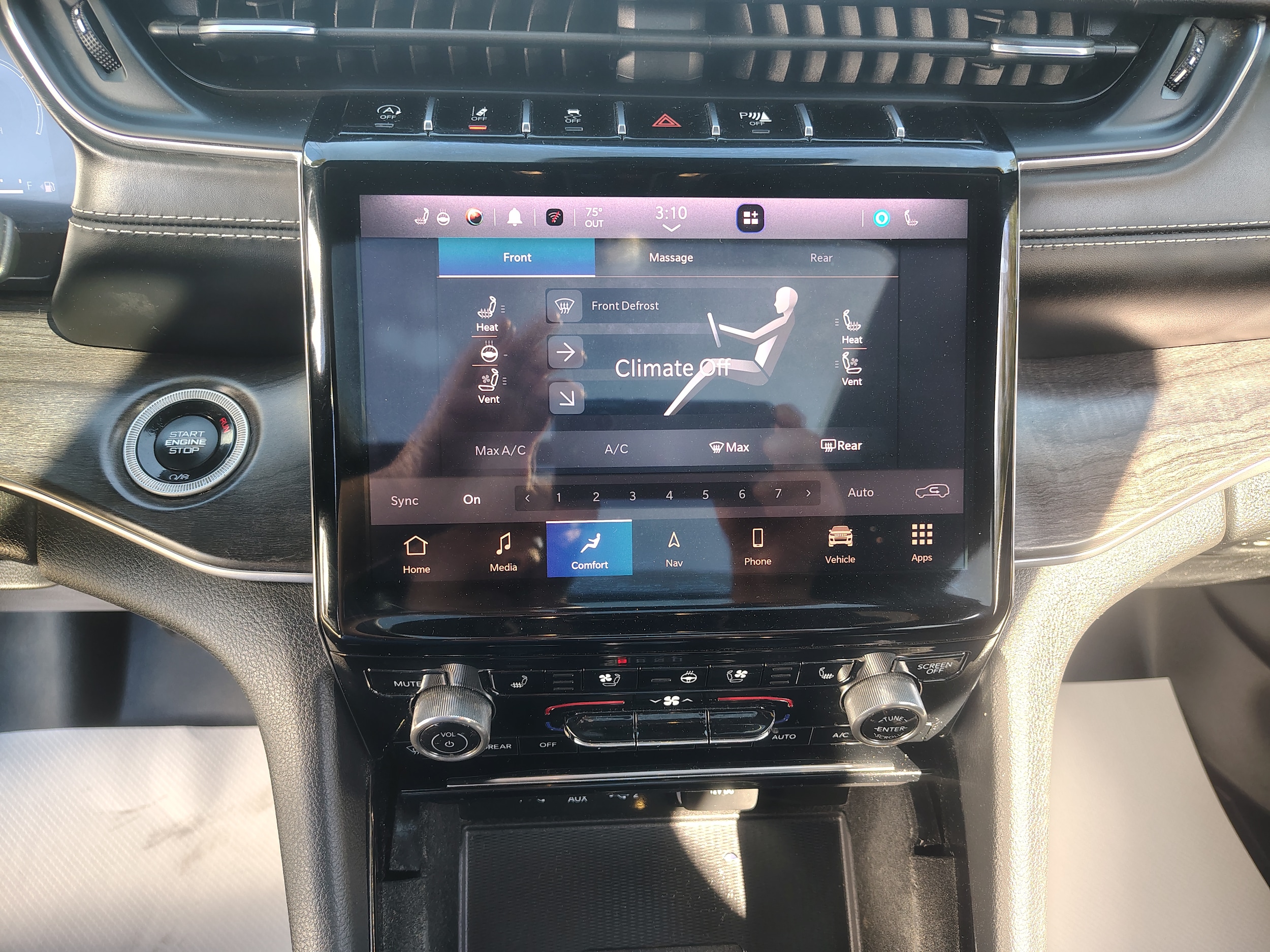 2022 Jeep Grand Cherokee L photo 41 of 46