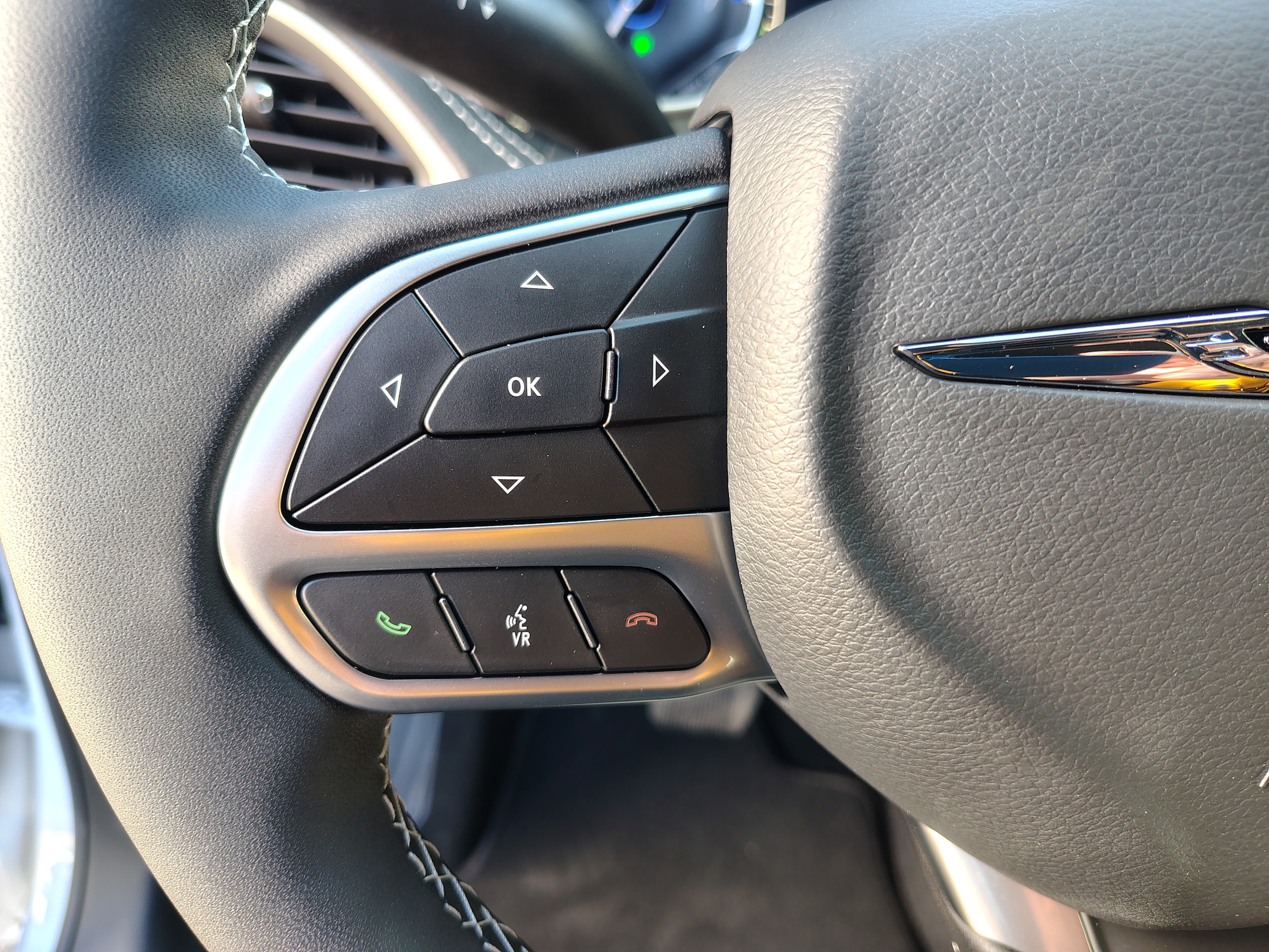 2026 Chrysler Pacifica SELECT Bright White at Three Rivers CJD