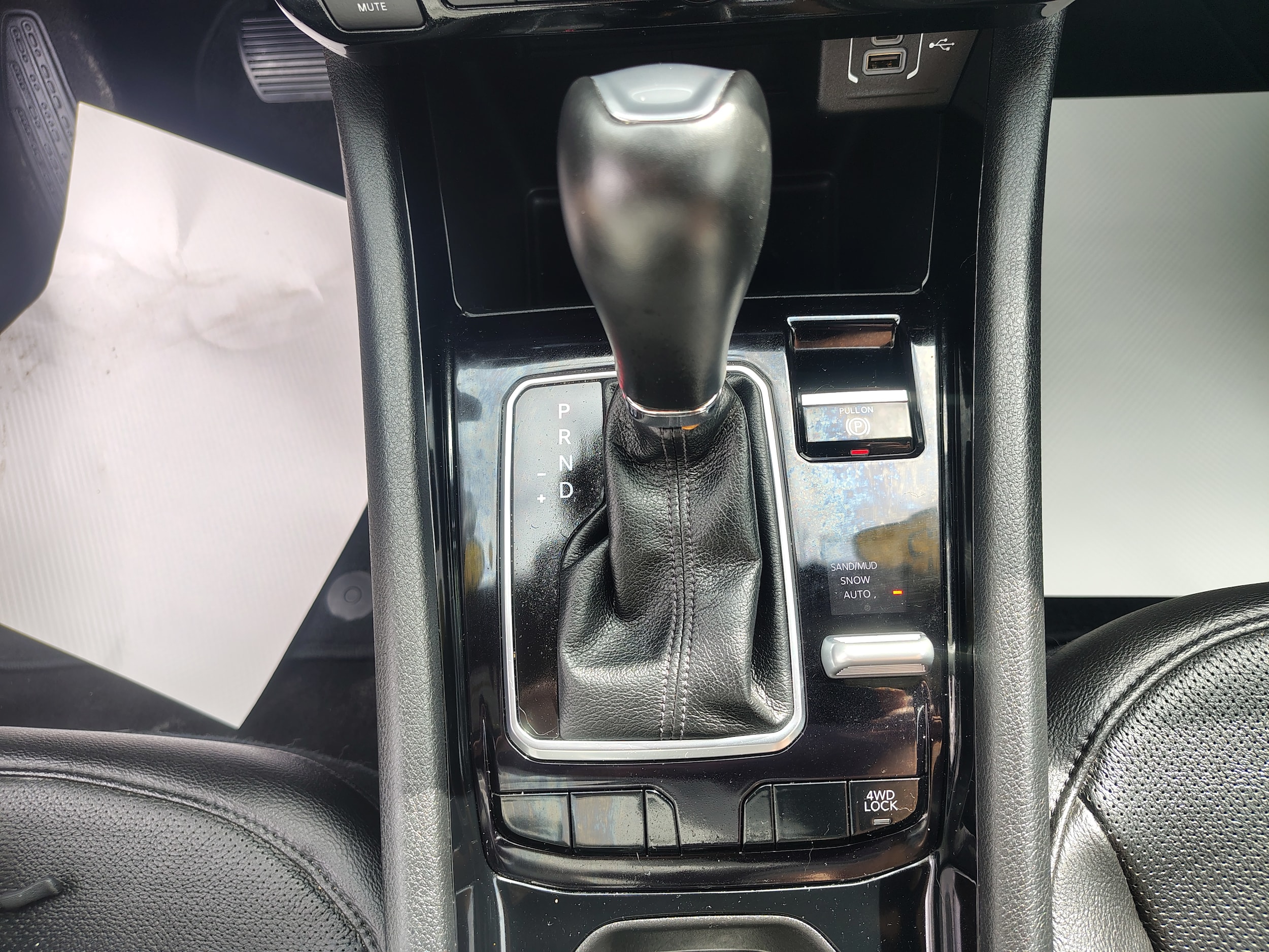 2025 Jeep Compass Limited Diamond Black Crystal Pearlcoat at Solomon CJD Carmichaels