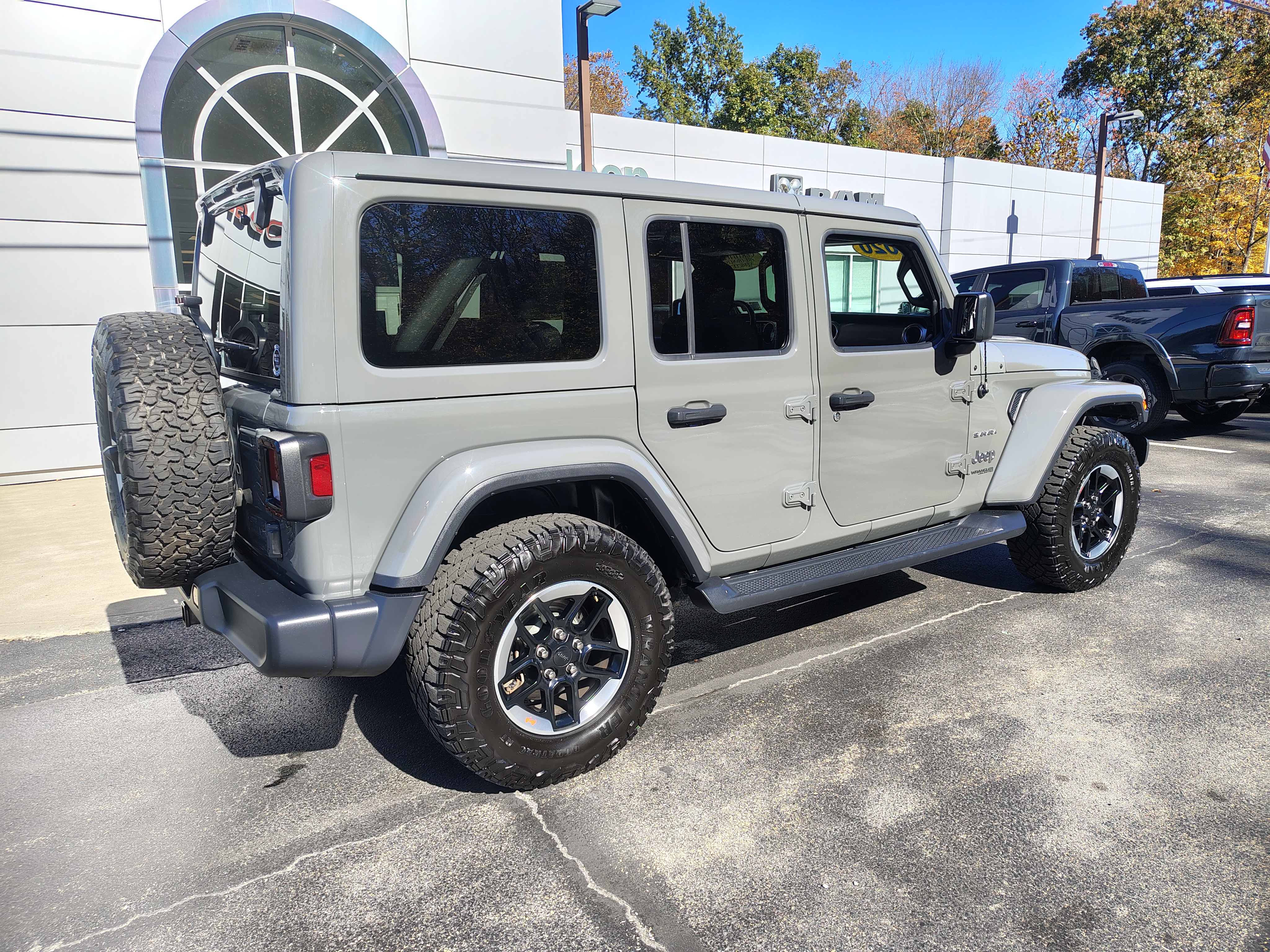 2020 Jeep Wrangler Unlimited photo 15 of 35