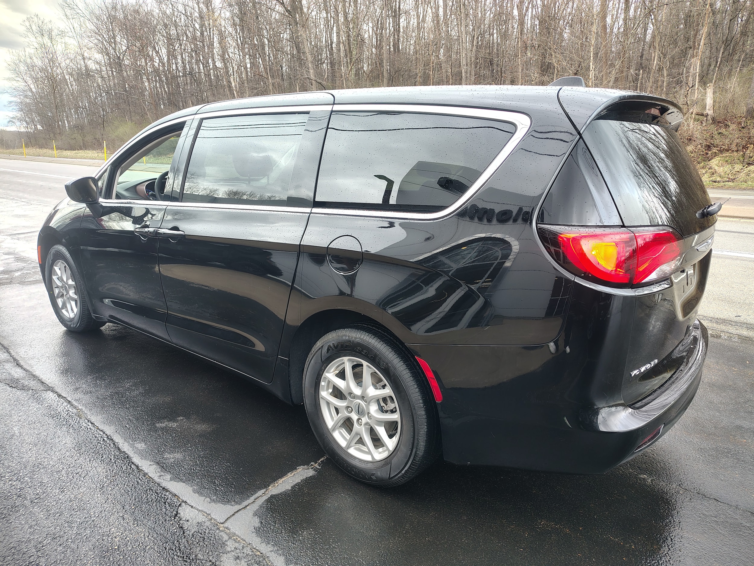 2024 Chrysler Voyager LX - 8