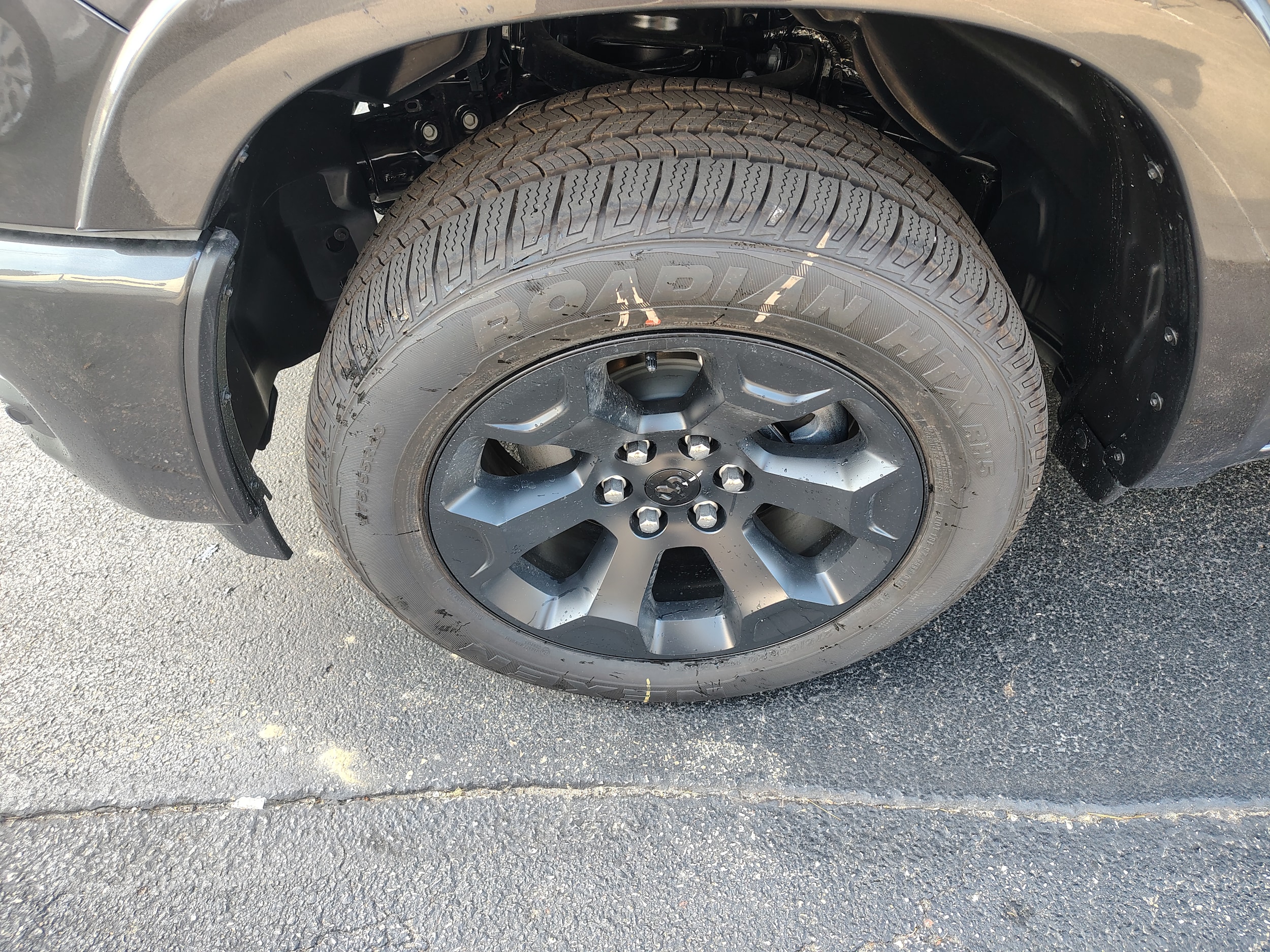 2027 Ram 1500 photo 7 of 32