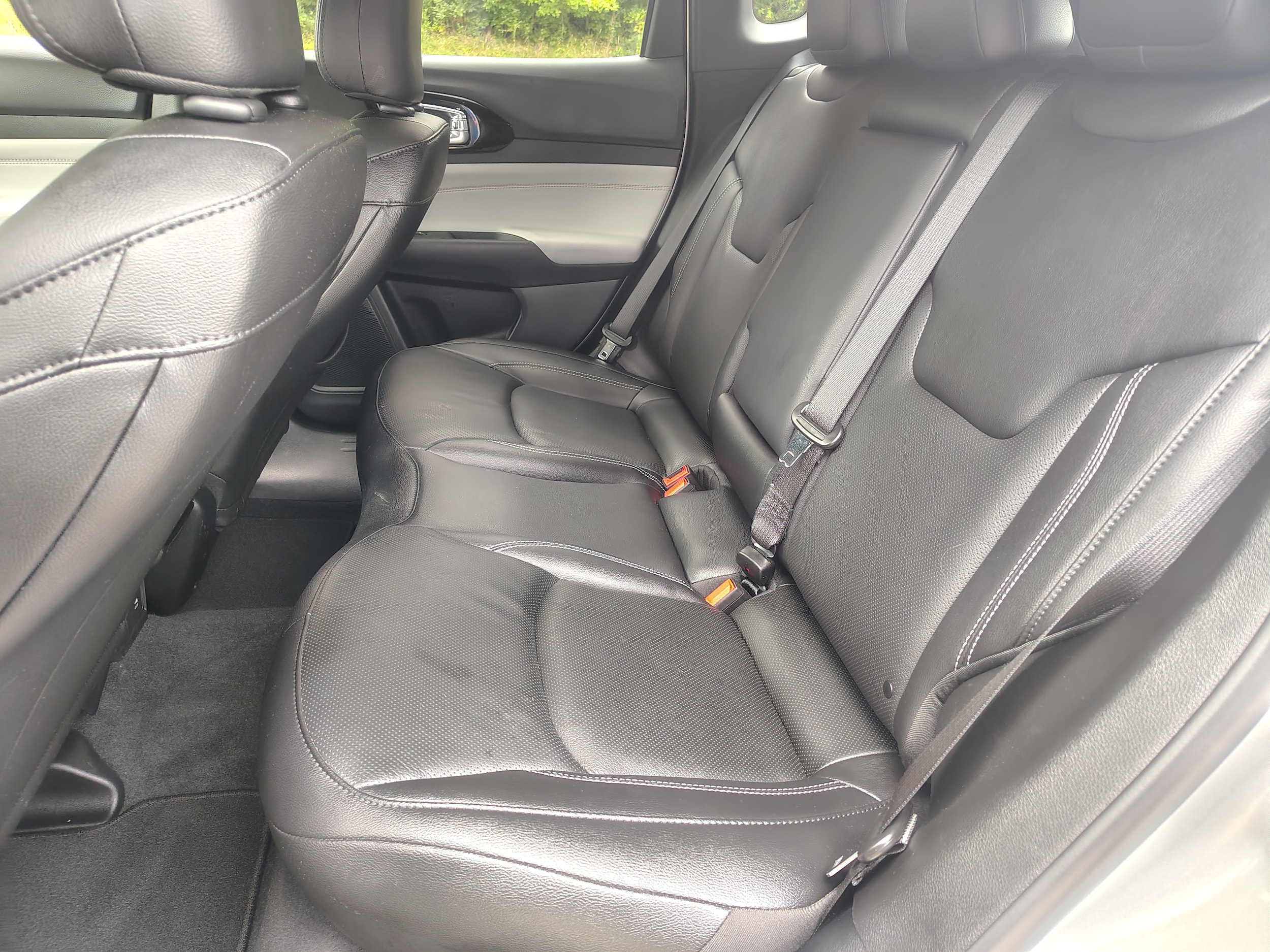 2025 Jeep Compass Limited Silver Zynith Metallic Clearcoat at Solomon CJD Carmichaels