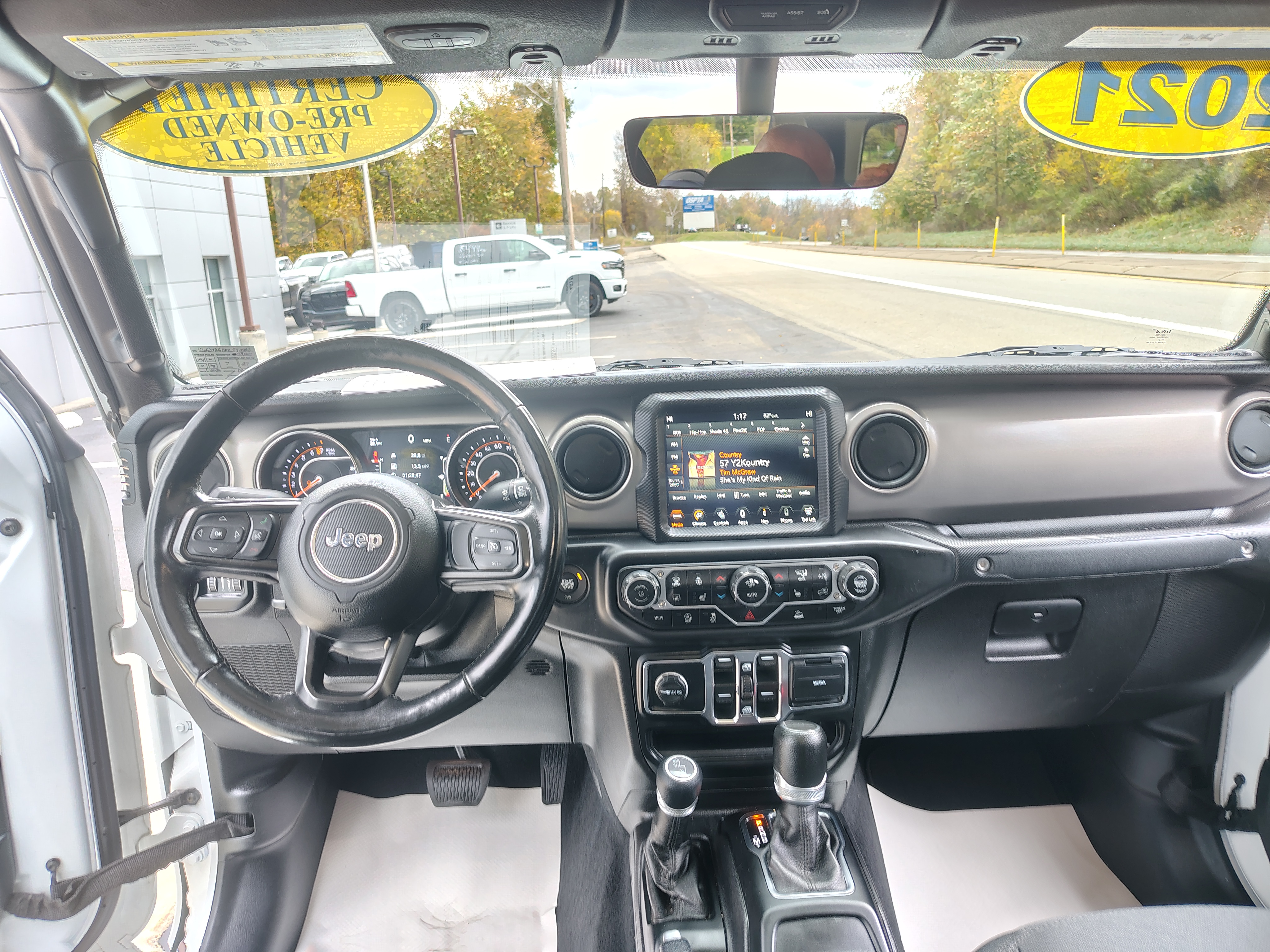 2021 Jeep Gladiator photo 21 of 34