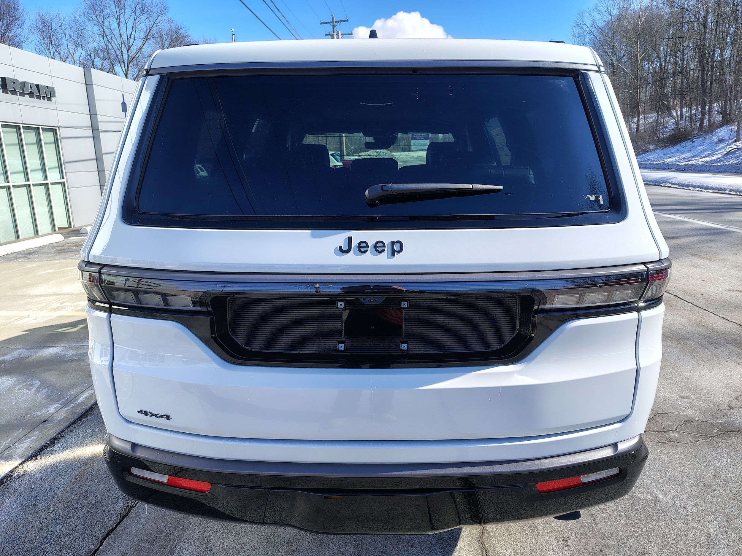 2026 Jeep Grand Wagoneer LIMITED RESERVE 4X4 - 10
