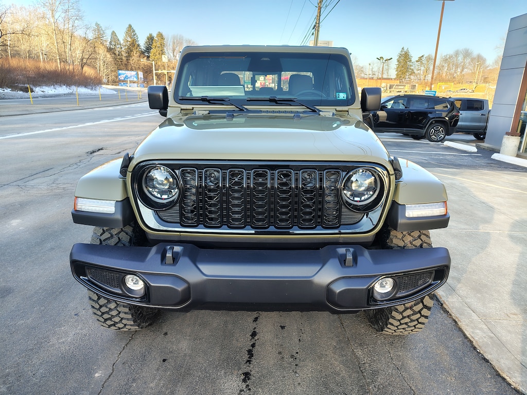 New 2026 Jeep Gladiator WILLYS 4X4 Pickup