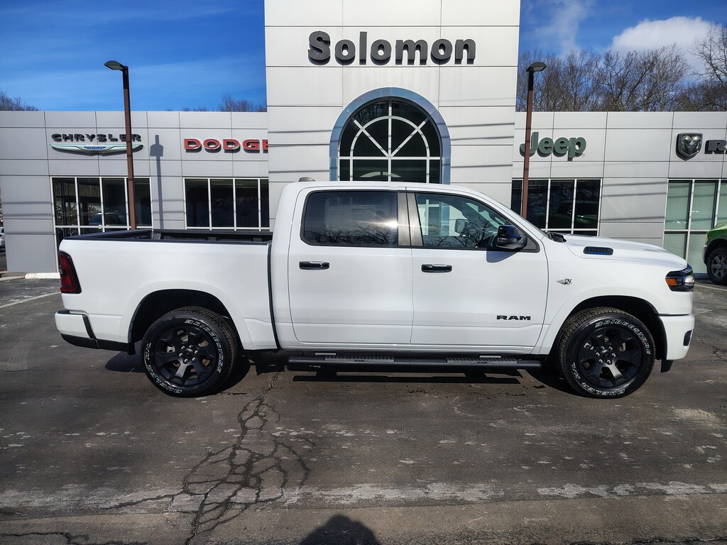 New 2026 Ram 1500 BIG HORN CREW CAB 4X4 5'7 BOX Pickup