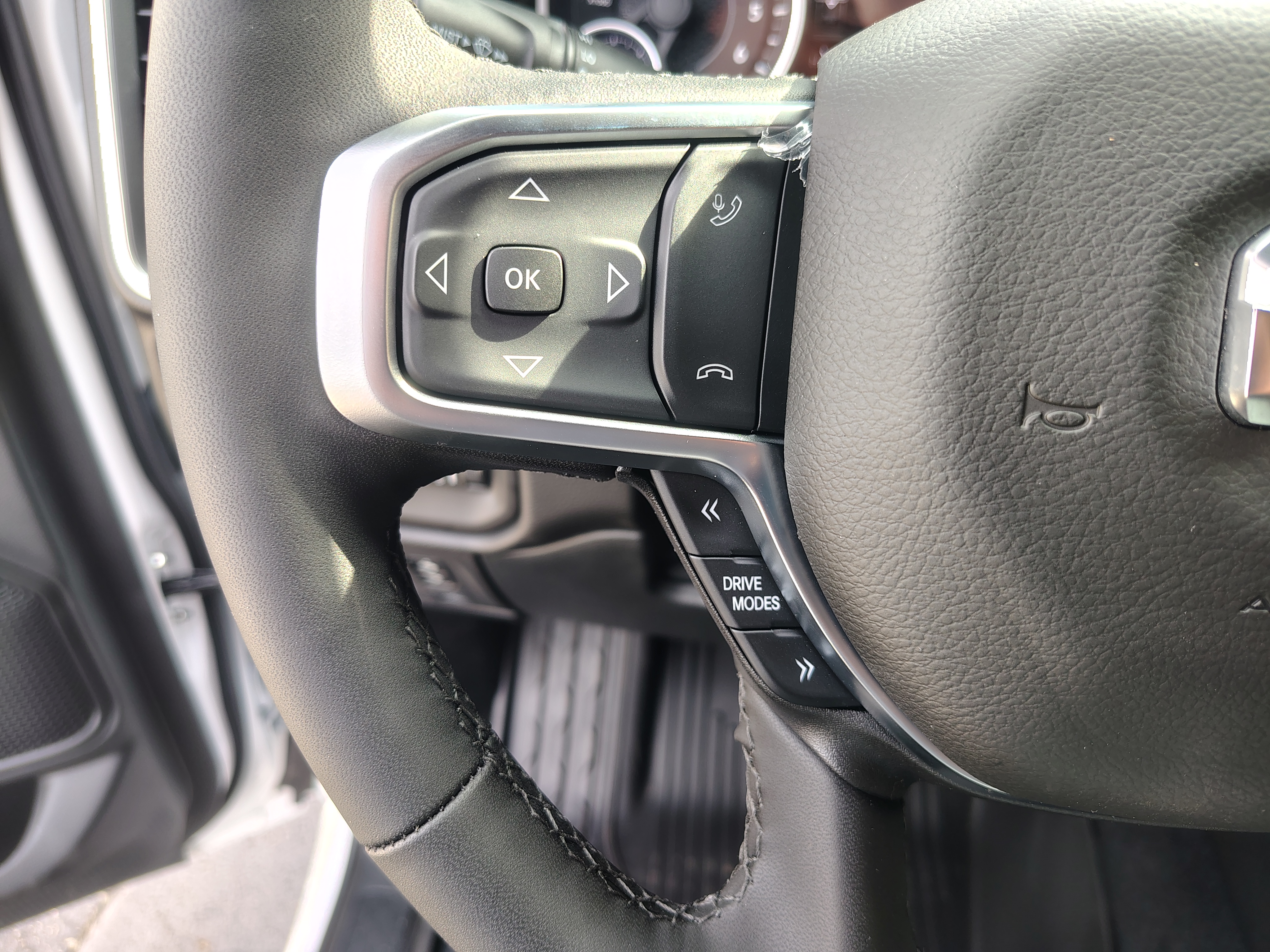 2027 Ram 1500 photo 33 of 42