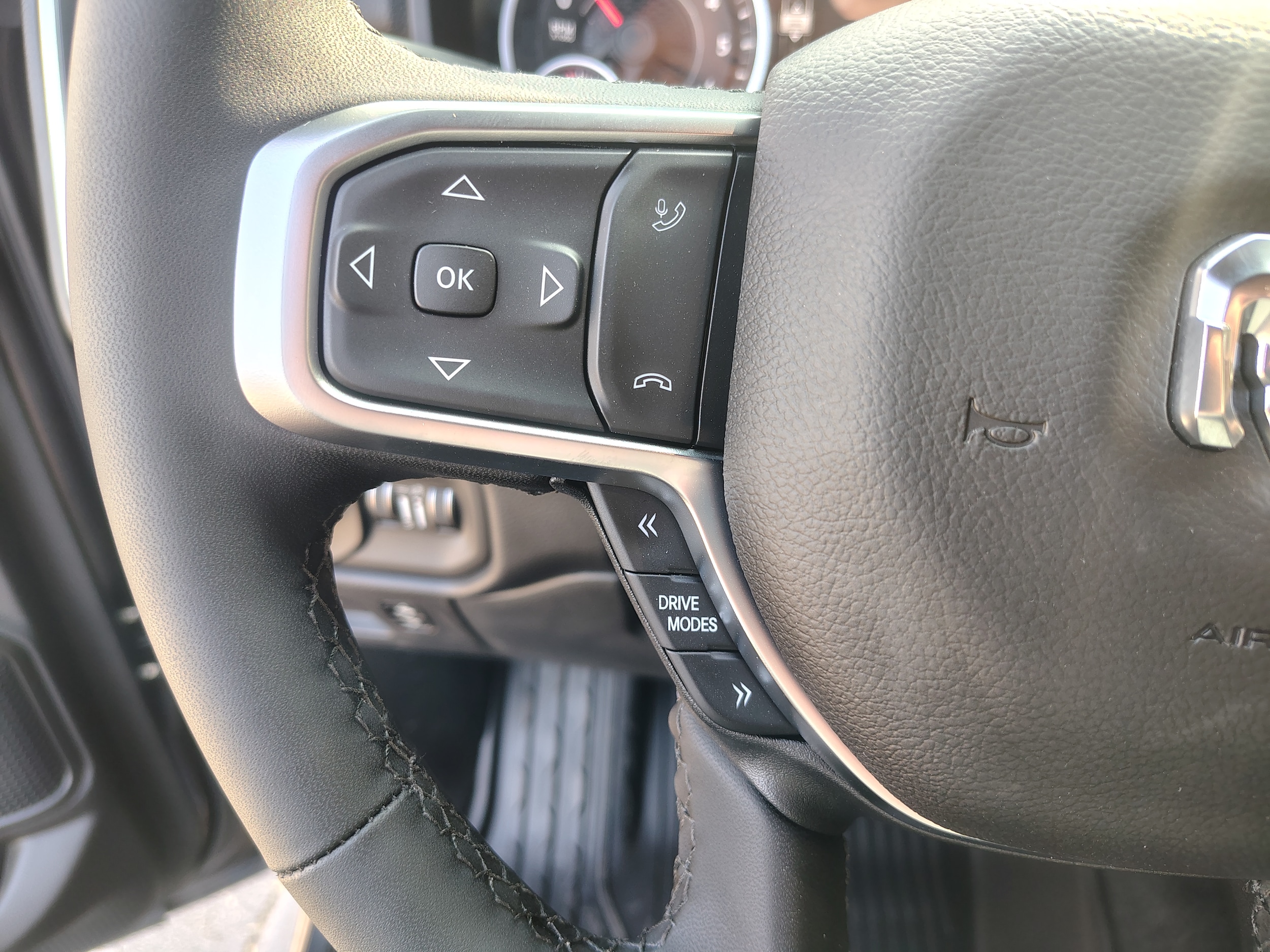 2027 Ram 1500 photo 26 of 32