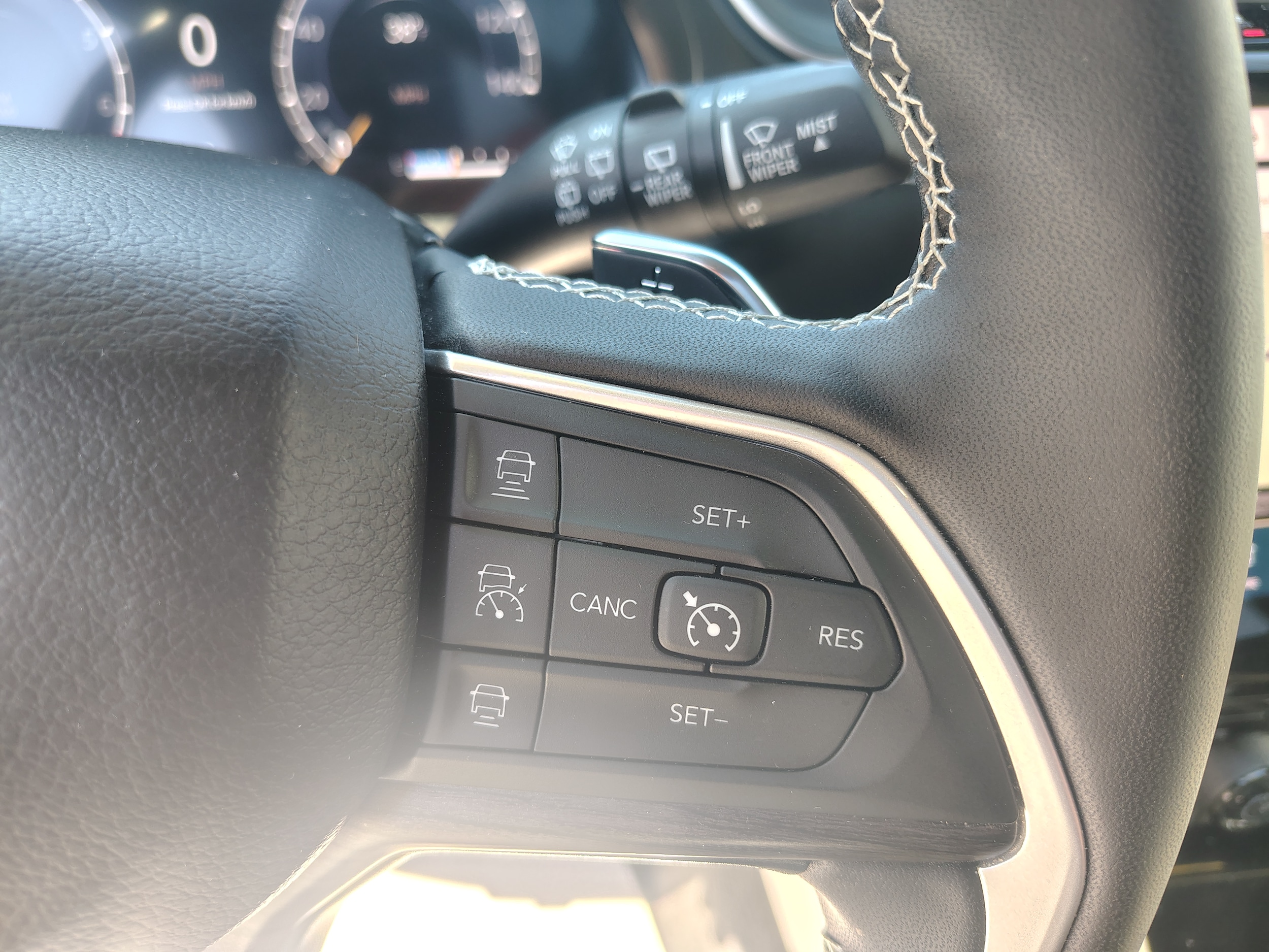 2024 Jeep Grand Cherokee Limited Diamond Black Crystal Pearlcoat at Solomon CJD Carmichaels