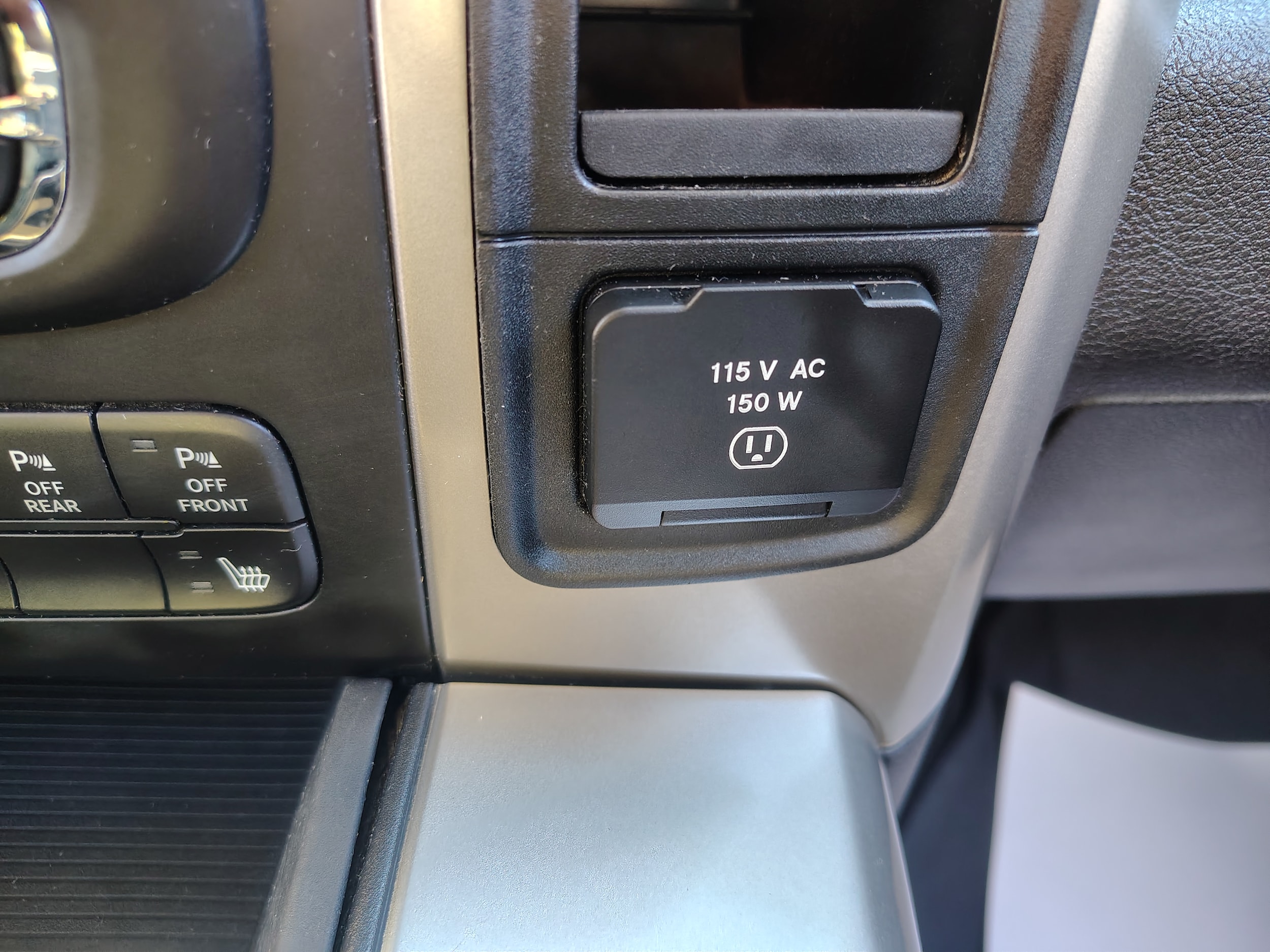 2016 Ram 1500 Big Horn Bright White Clearcoat at Solomon CJD Brownsville