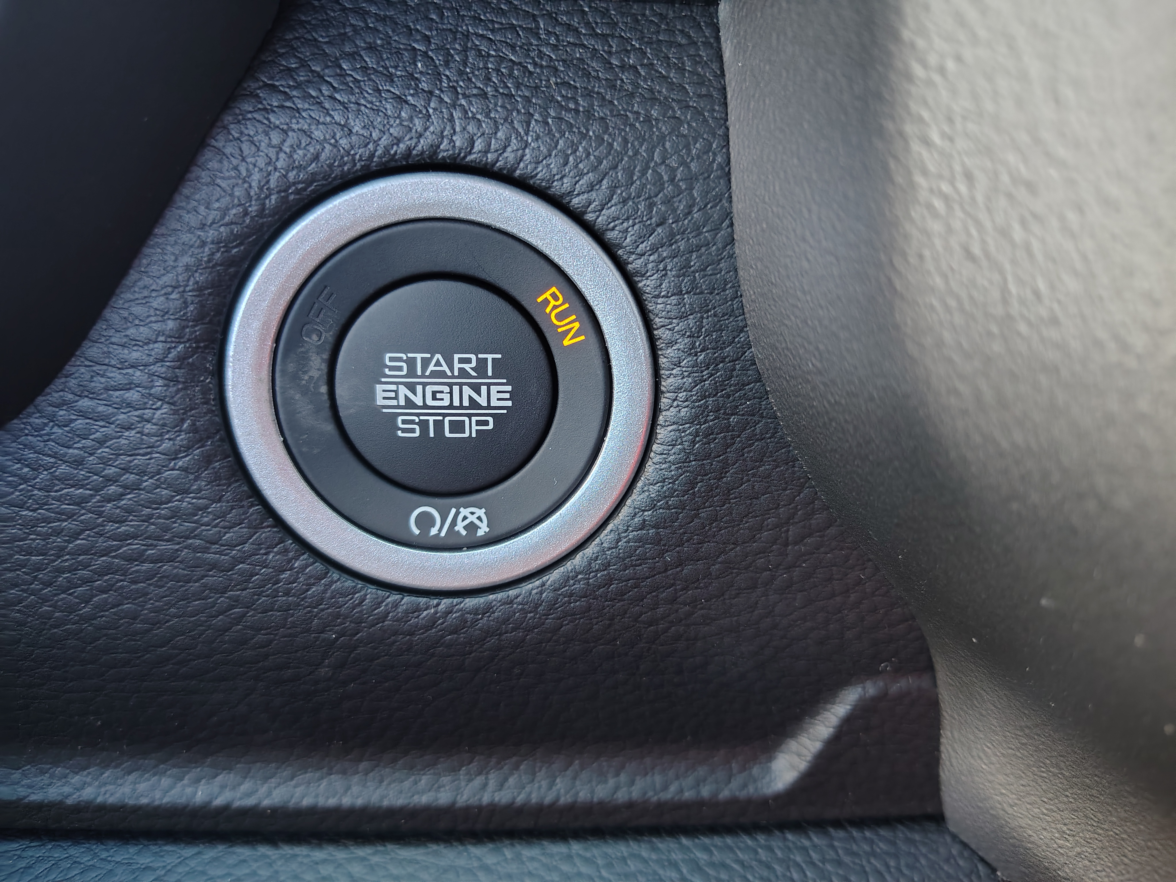 2027 Ram 1500 photo 32 of 40