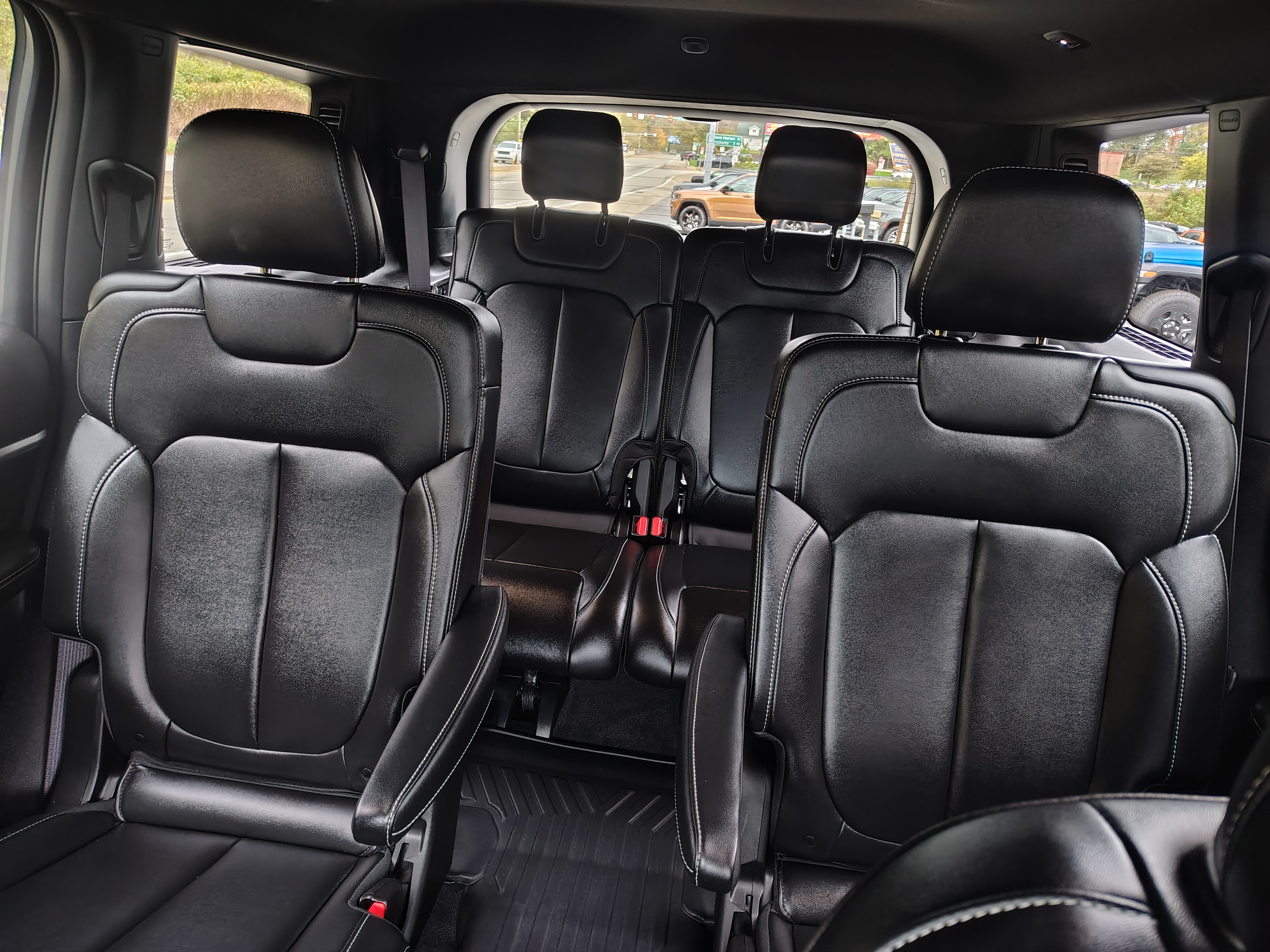 2025 Jeep Grand Cherokee L photo 23 of 45