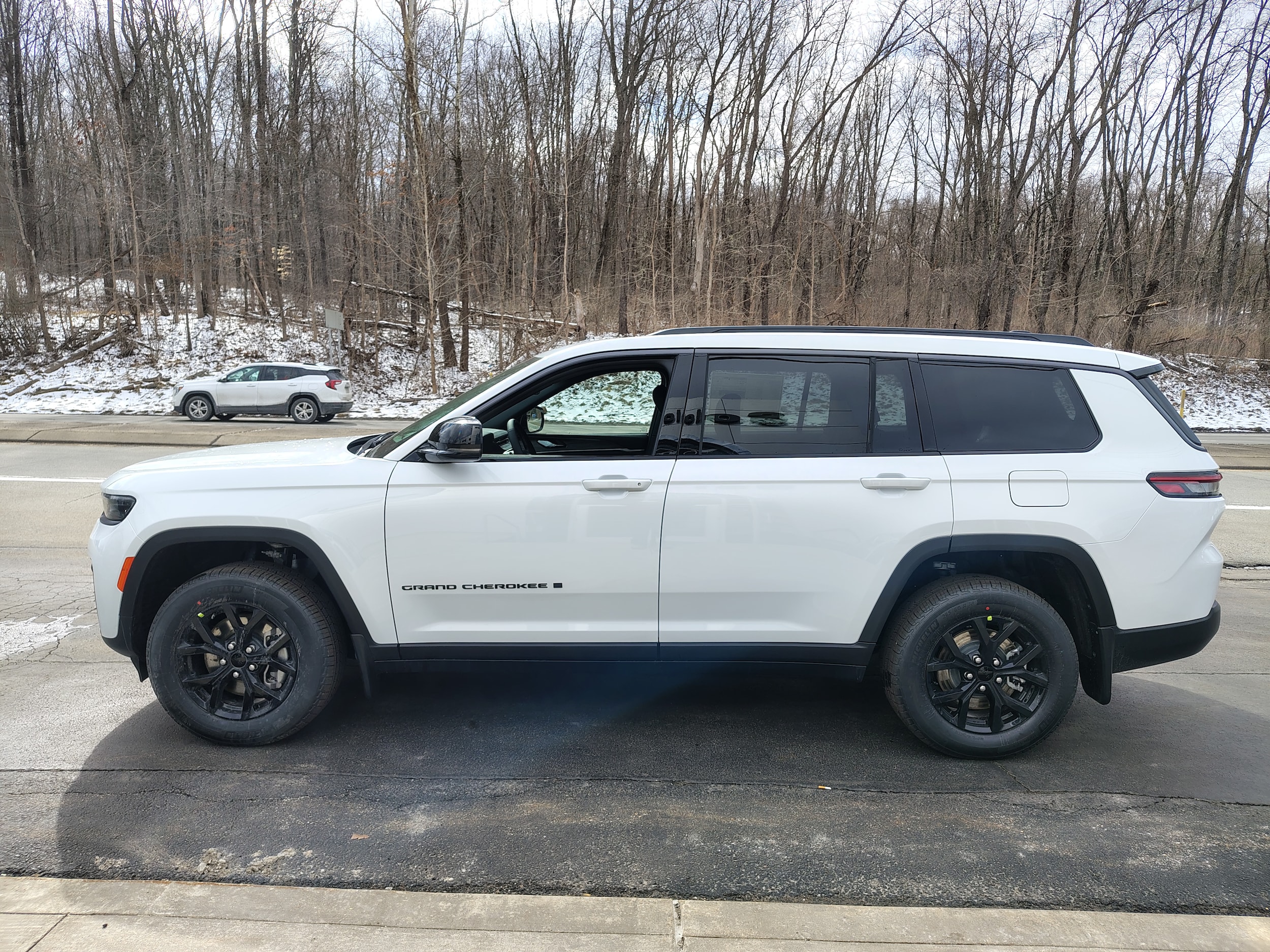 2026 Jeep Grand Cherokee L LAREDO ALTITUDE 4X4 - 4