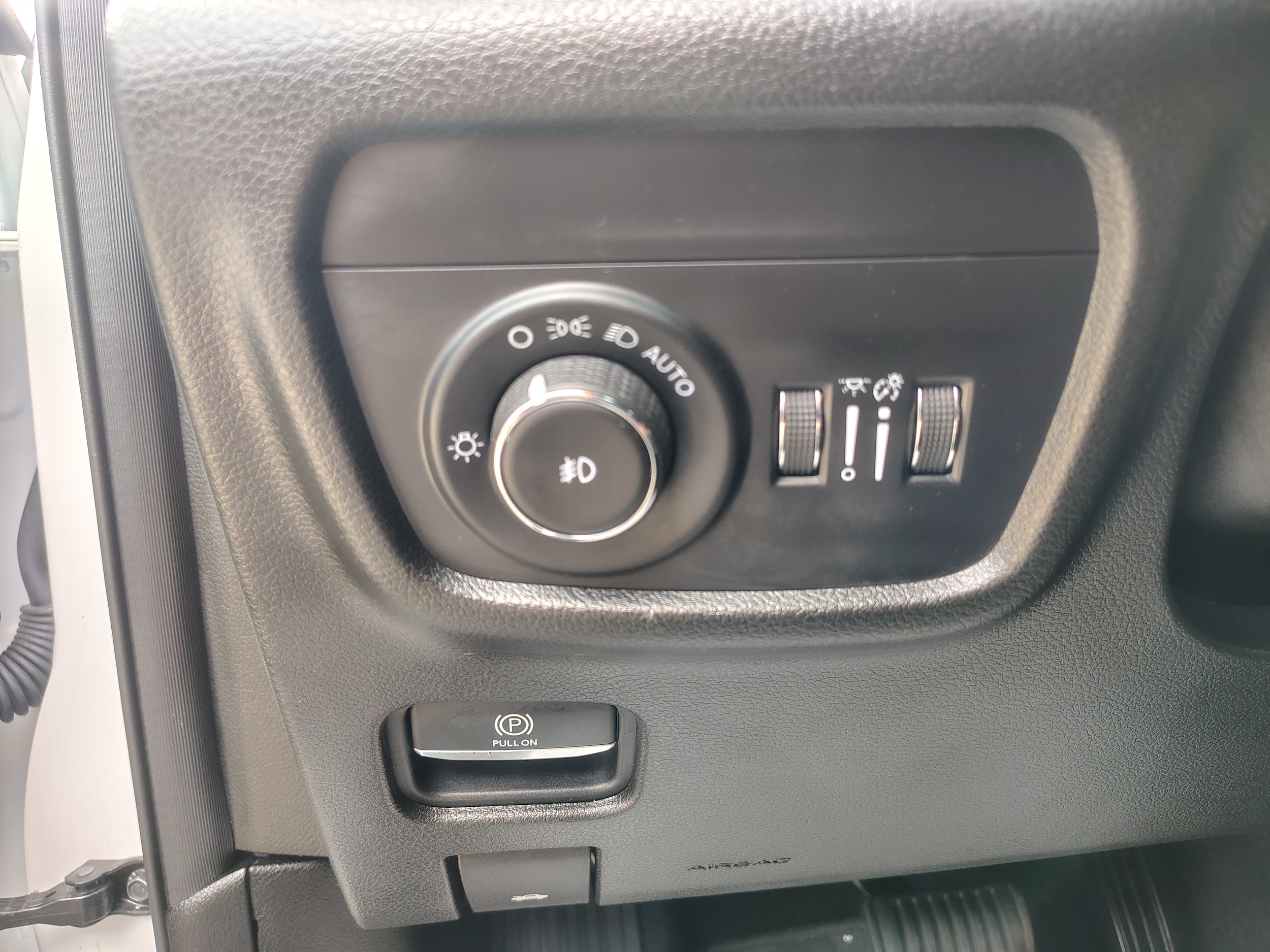 2024 Jeep Grand Cherokee L Limited Bright White Clearcoat at Solomon CJD Carmichaels